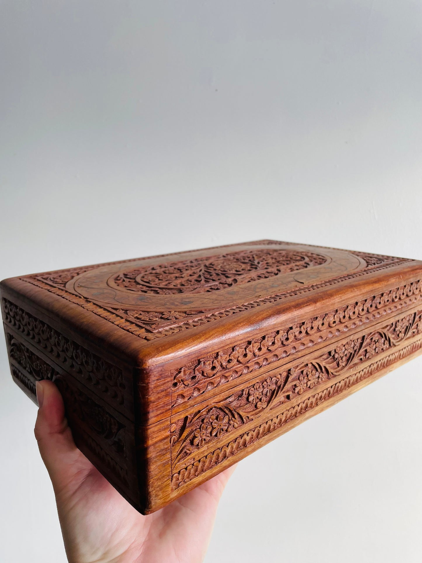 Large Indian Rosewood Jewellery Box with Hinged Lid, Velvet Lined Interior & Ornate Carved Flower with Brass Inlay Design