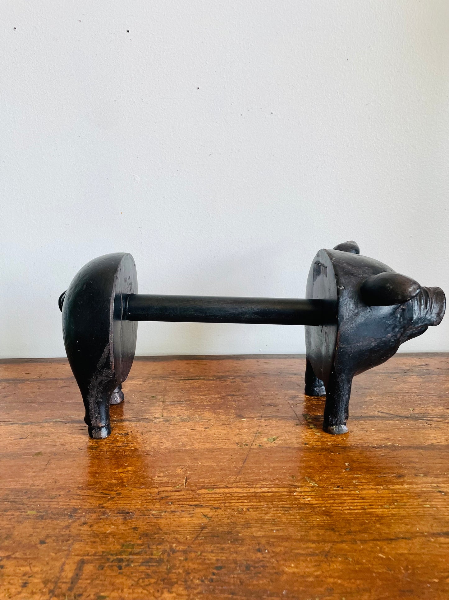 Black Resin & Metal Pig Paper Towel Roll Holder Dispenser - Not Vintage / Still Cute!