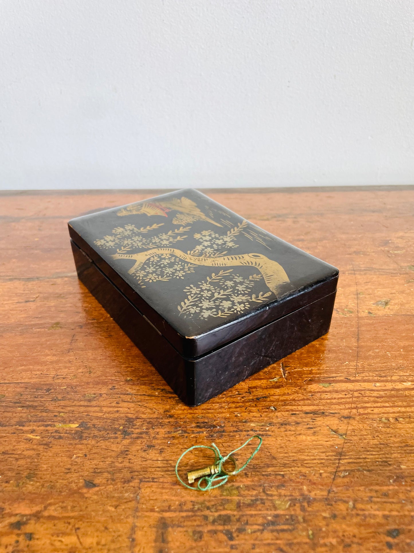 Vintage Hand Painted Japanese Black Lacquer Wood Jewellery Box with Lined Interior / Mount Fuji Scene & Key To Lock