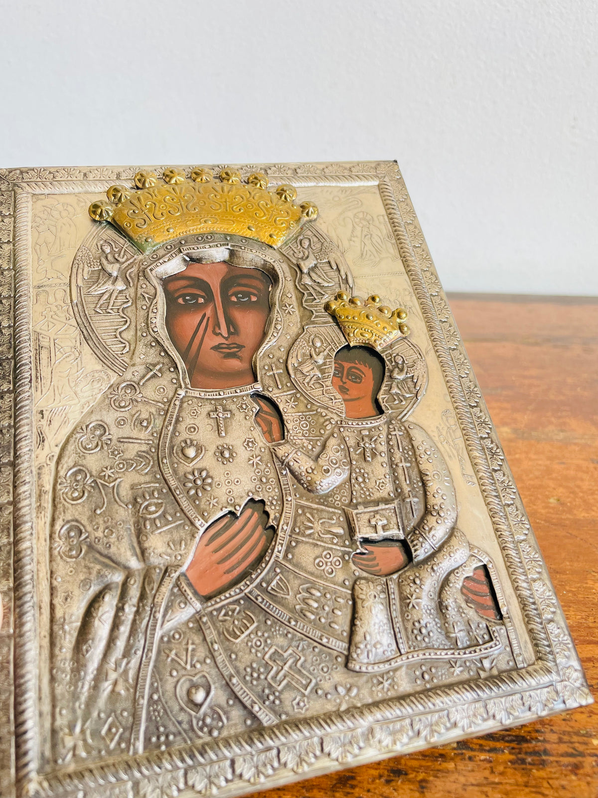 Vintage Black Madonna of Częstochowa / Our Lady of Częstochowa Embossed Metal Riza / Oklad Religious Hanging Plaque Picture with Mary & Jesus