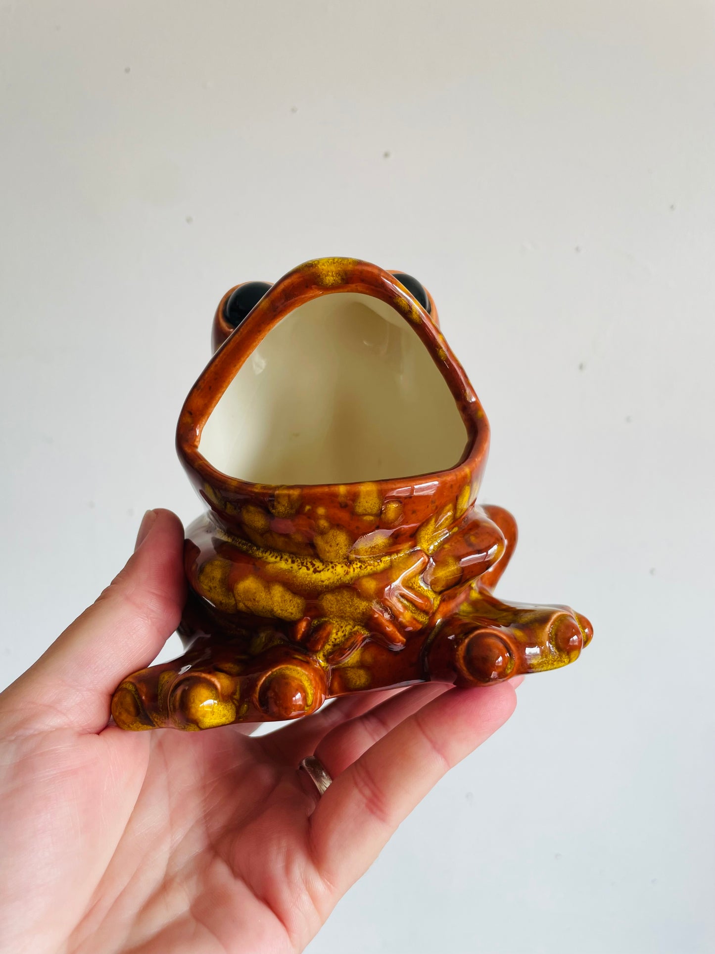 Vintage 1979 Wide Mouthed Frog Scrubbie / Scrubby Sponge Holder - Brown & Yellow Acid Drip Glaze