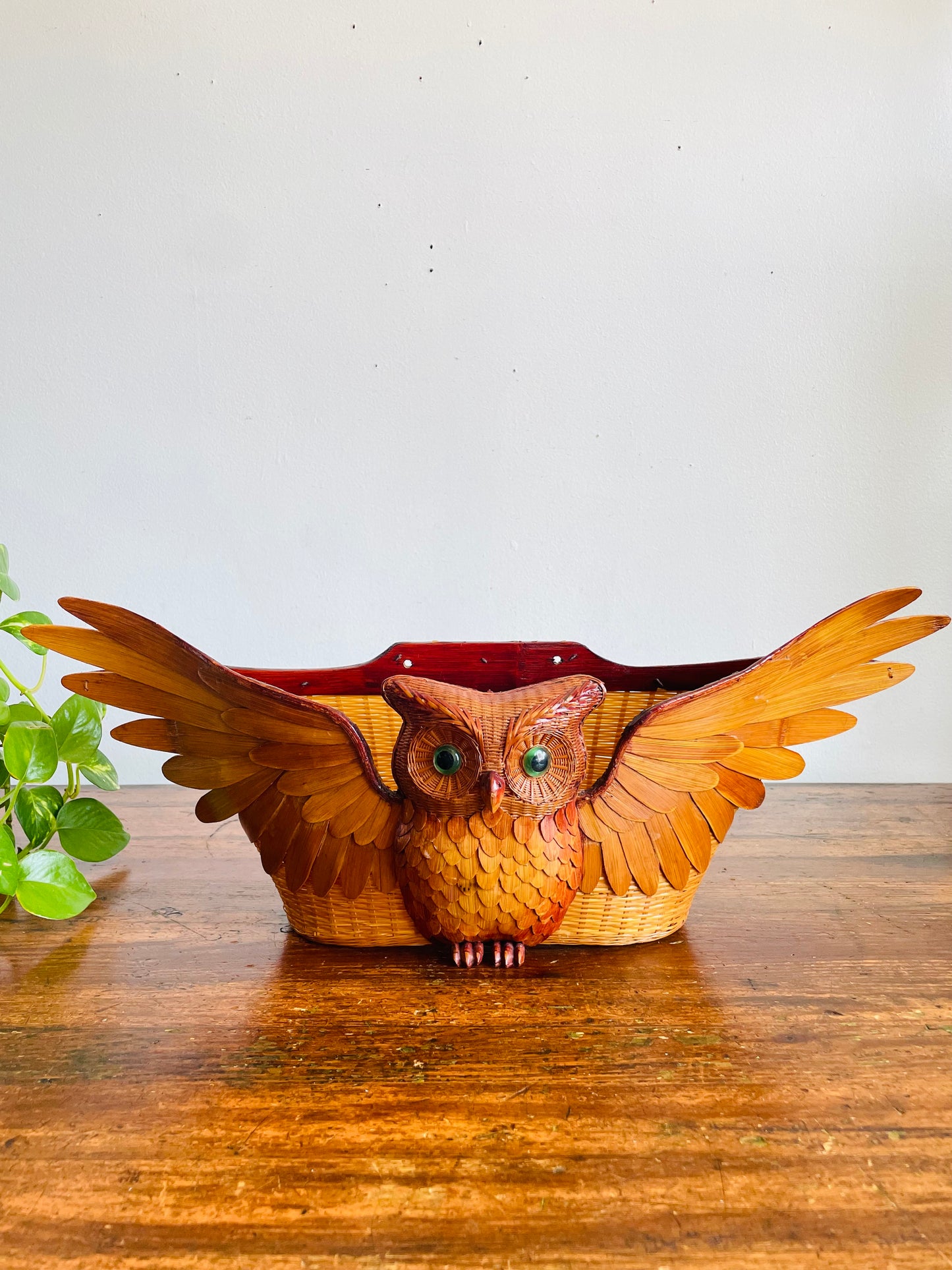 Vintage 1970s Wicker Wood Owl Wall Pocket Basket - Can Stand or Hang on Wall - 20.5" Wingspan - No Shipping