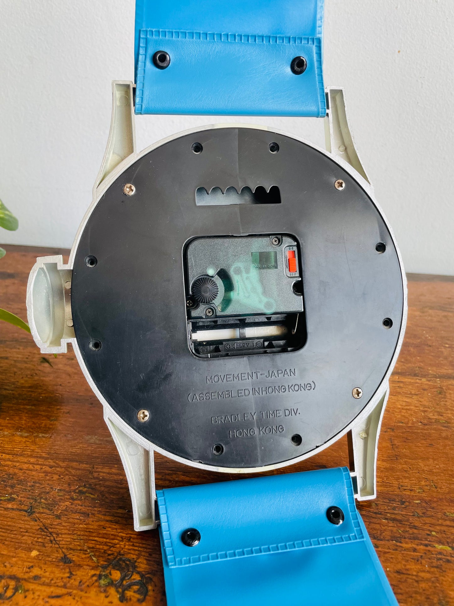 Vintage 1984 Bedtime Smurf on the Moon Giant Watch Wall Clock - Bradley Time Division - Requires 1 AA Battery (Not Included) - Tested / Works!