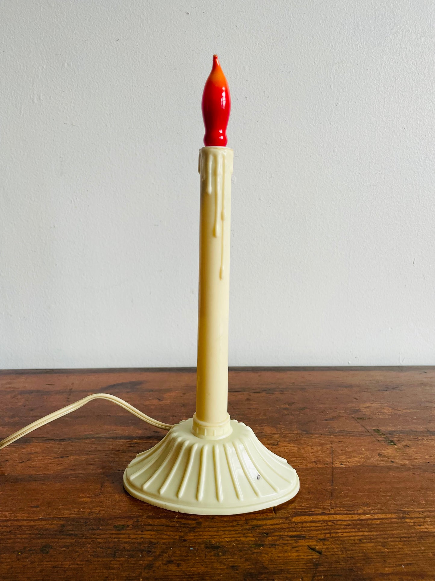 Christmas Window Candolier Electric Candle with Red Flame