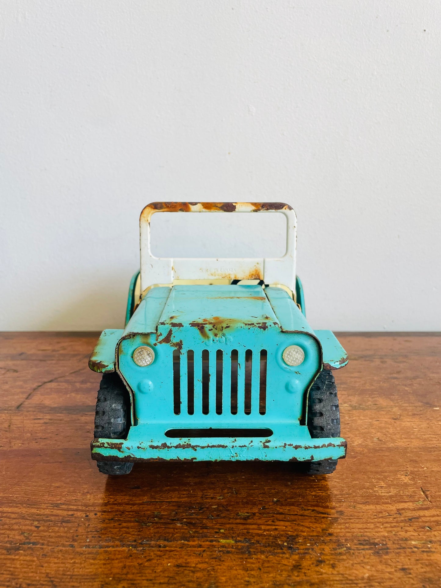 Vintage 1962 Tonka Jeep Dispatcher #200 Turquoise Metal Car - Made in Canada - One Seat Broken