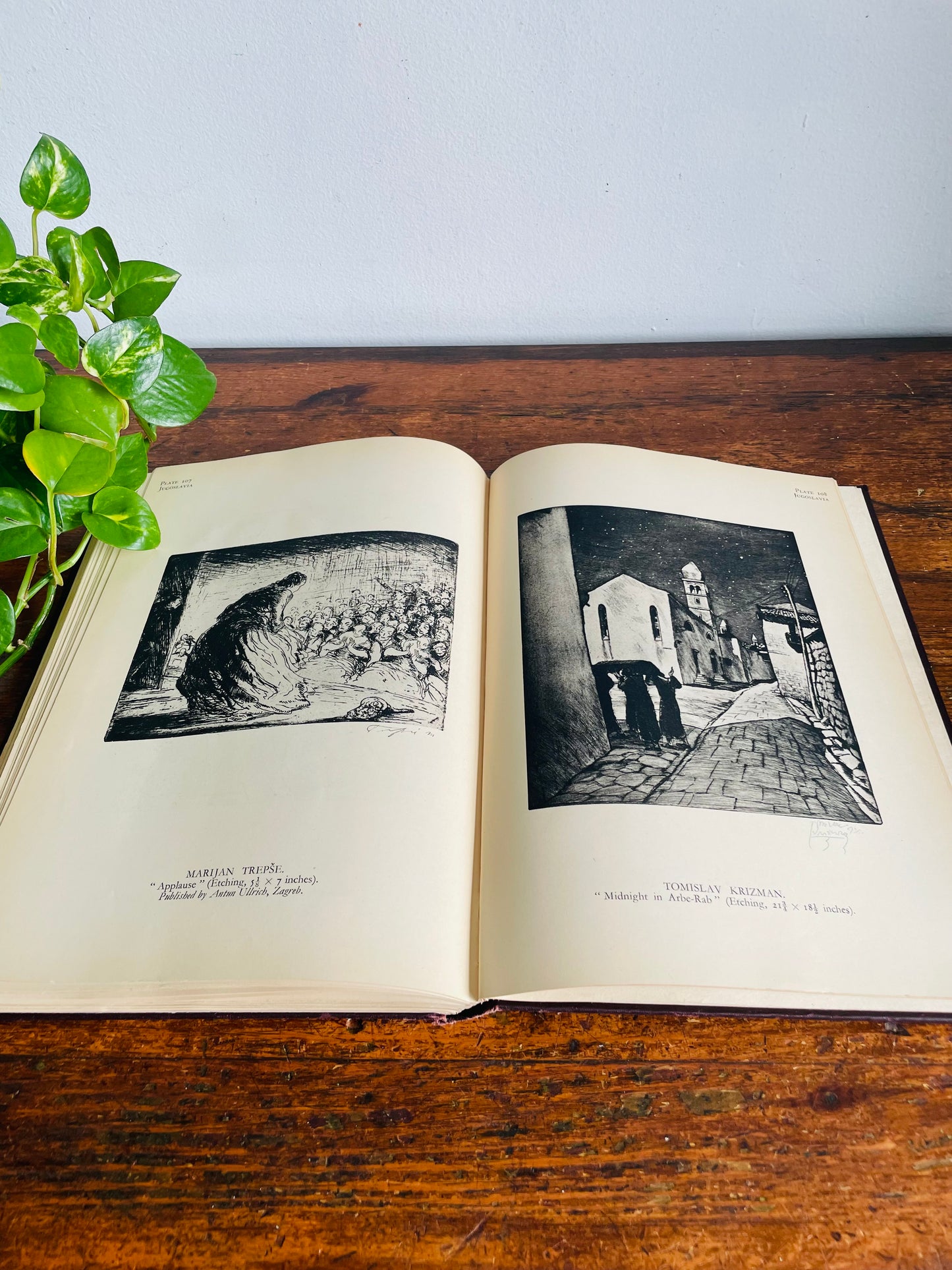 Vintage Etchings of Today Hardcover Art Book with 120 Plate Photogravure Pictures (1930s) Printed & Engraved in Great Britain by Herbert Reiach Ltd.