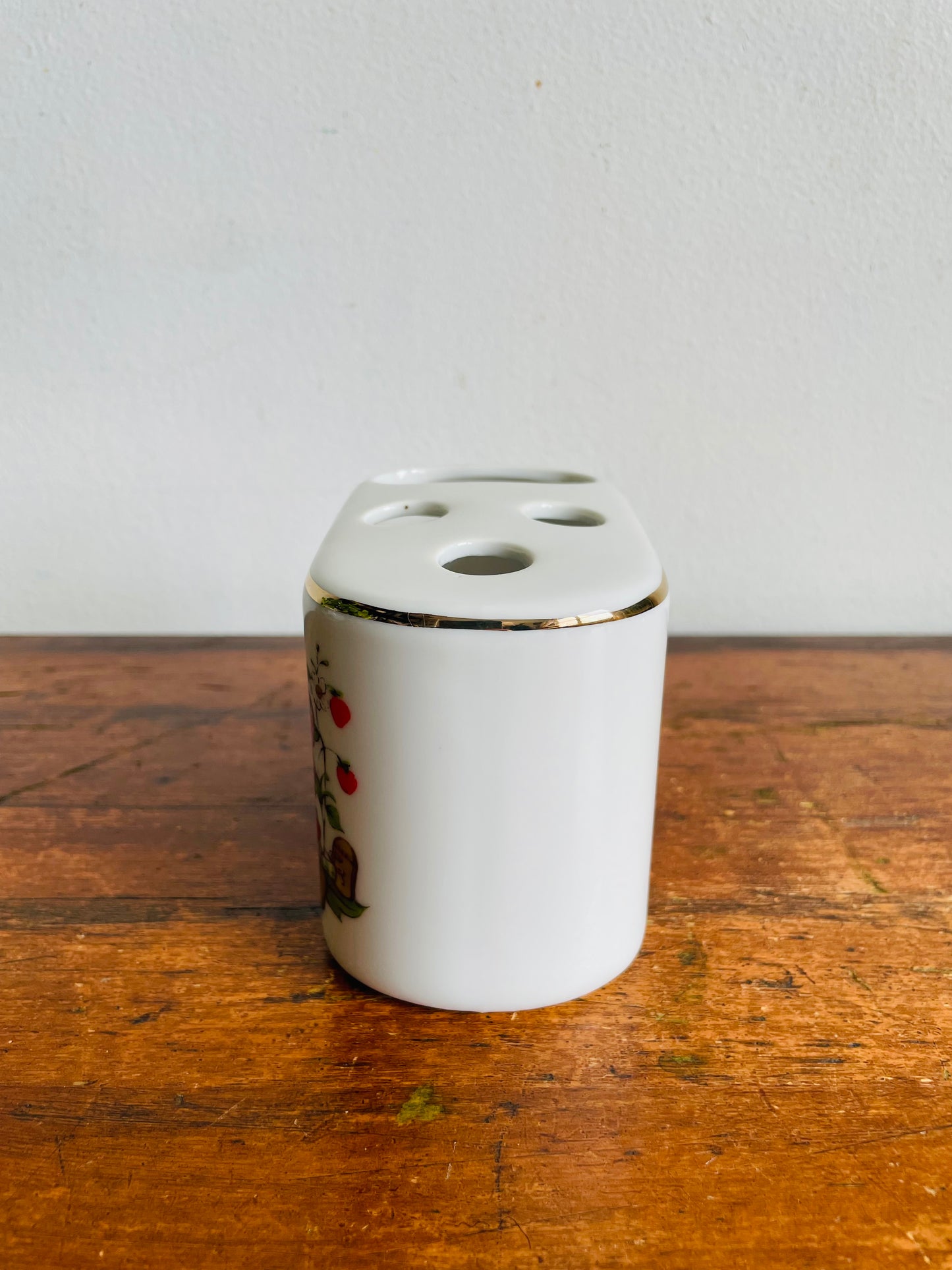 Vintage 1980s Strawberry Shortcake Fine Porcelain Toothbrush & Toothpaste Holder - American Greetings Corp. Cleveland Ohio - Made in Japan
