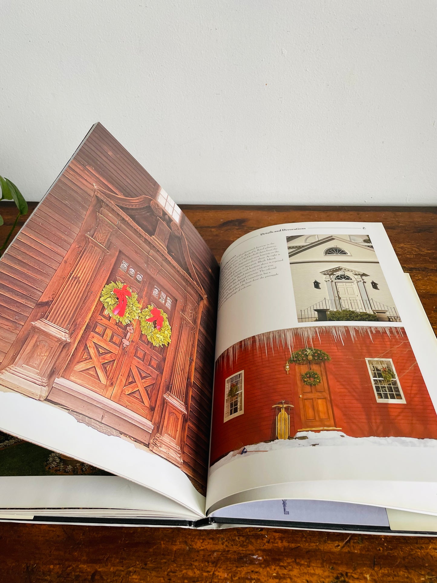 Vintage The Old Houses Book Hardcover Coffee Table Book by Robin Langley Sommer (1999)