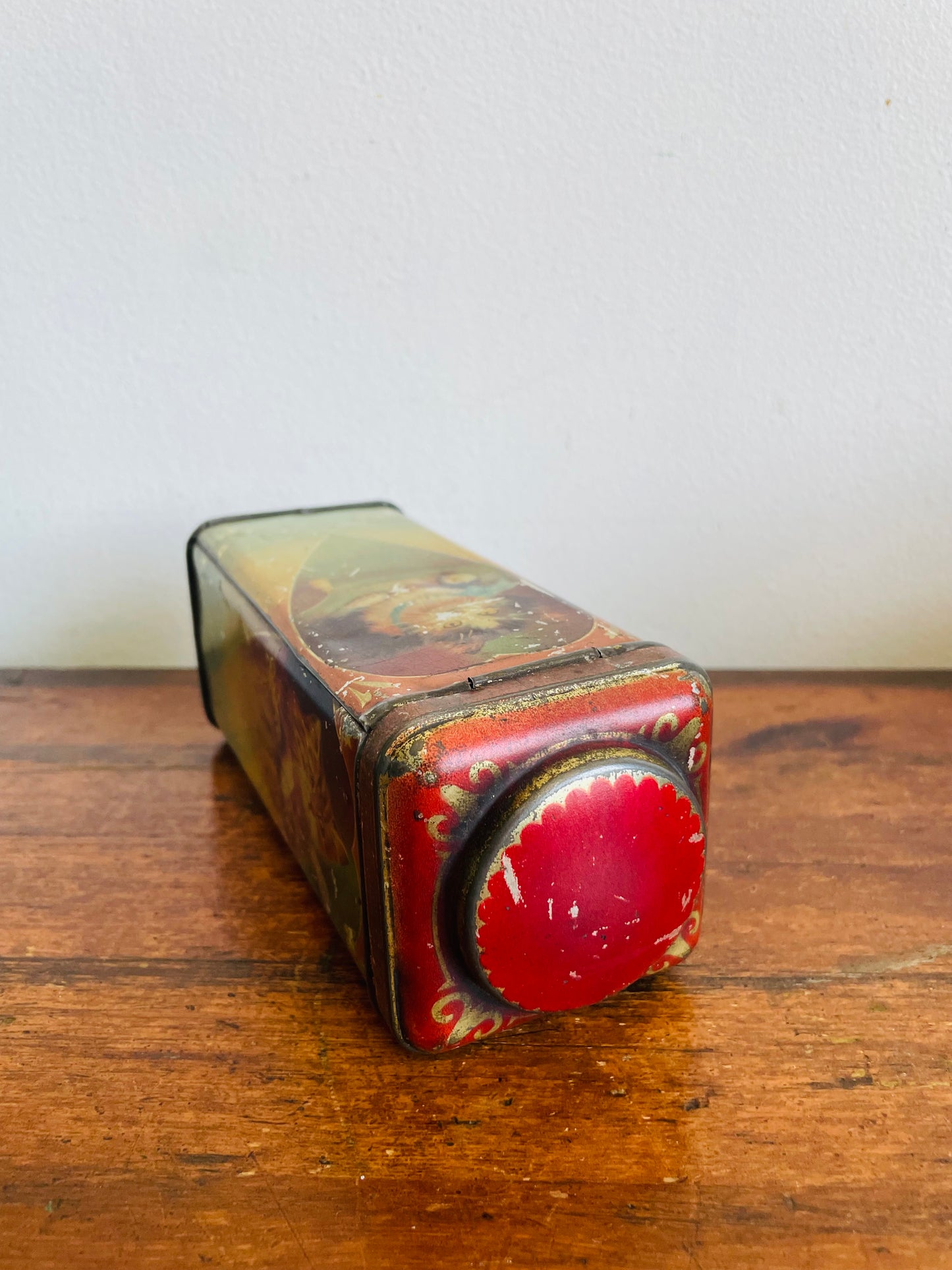 Vintage Cat Tin With Hinged Lid - Heart & Kitten Design - Black & White / Orange & White Kittens