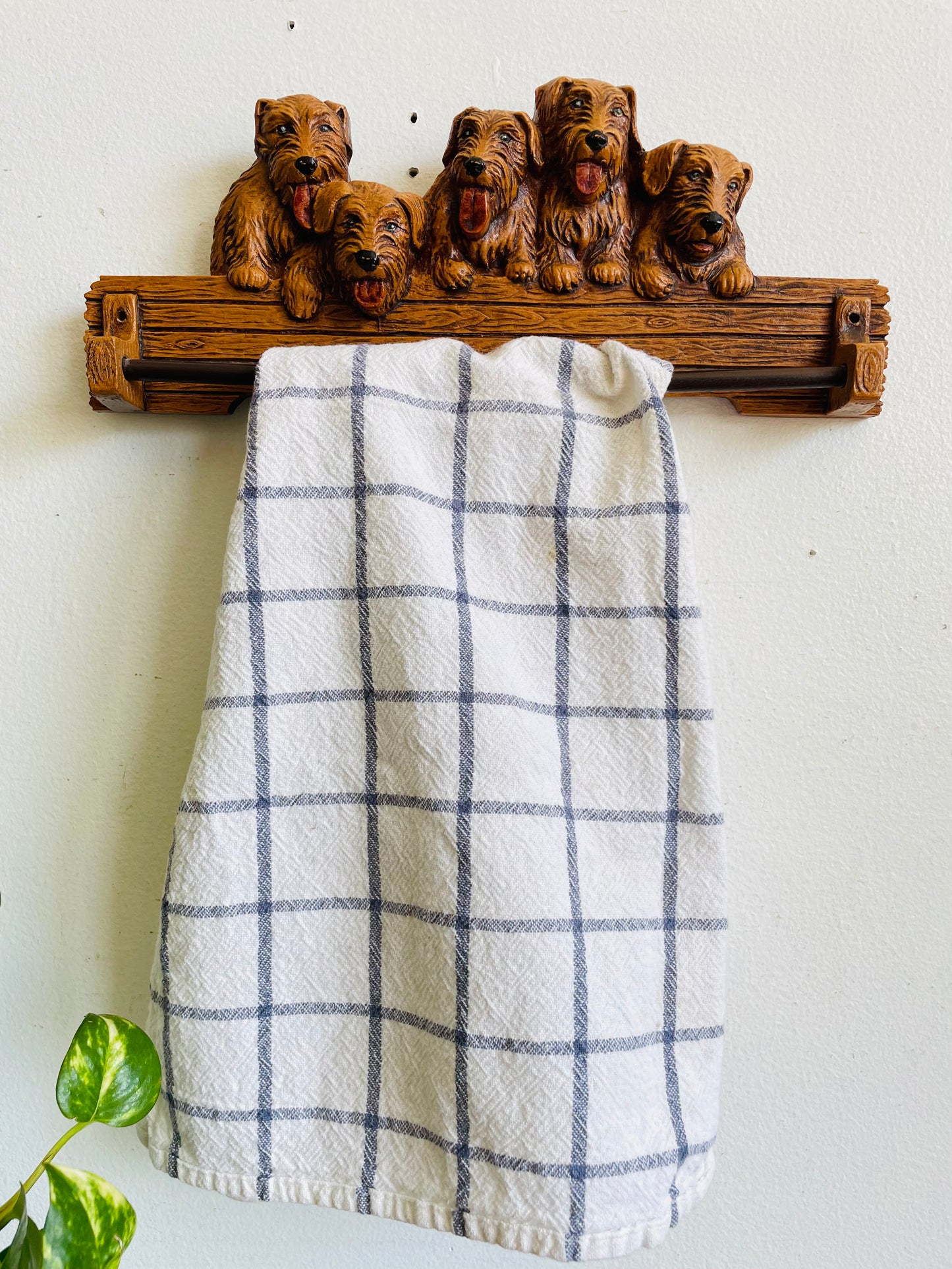 Vintage Resin & Wood Wall Mount Rack Hanger with Adorable Puppy Dog Design - Great for Towels, Scarves, Belts, Necklaces, Etc.