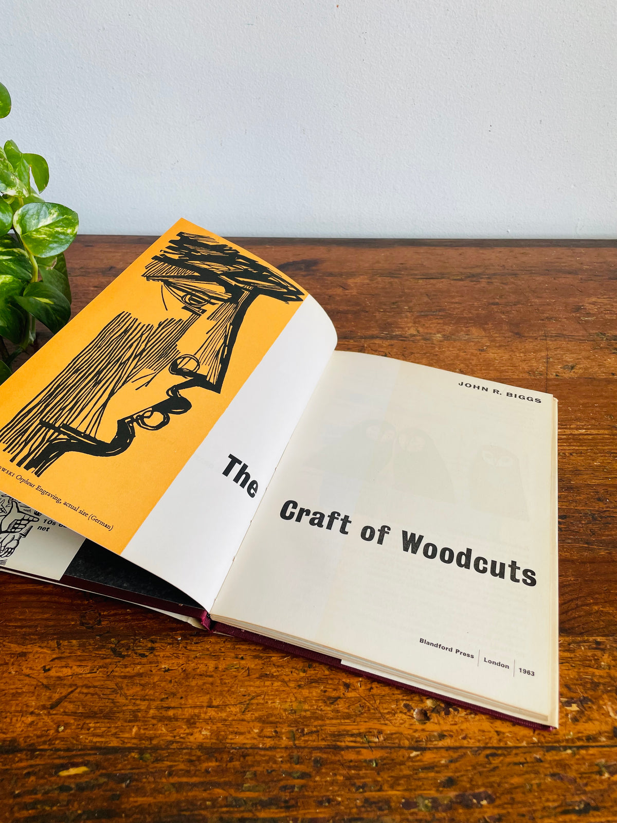 Vintage the Craft of Woodcuts Hardcover Art Book by John R. Biggs - Blandford Press London (1963)