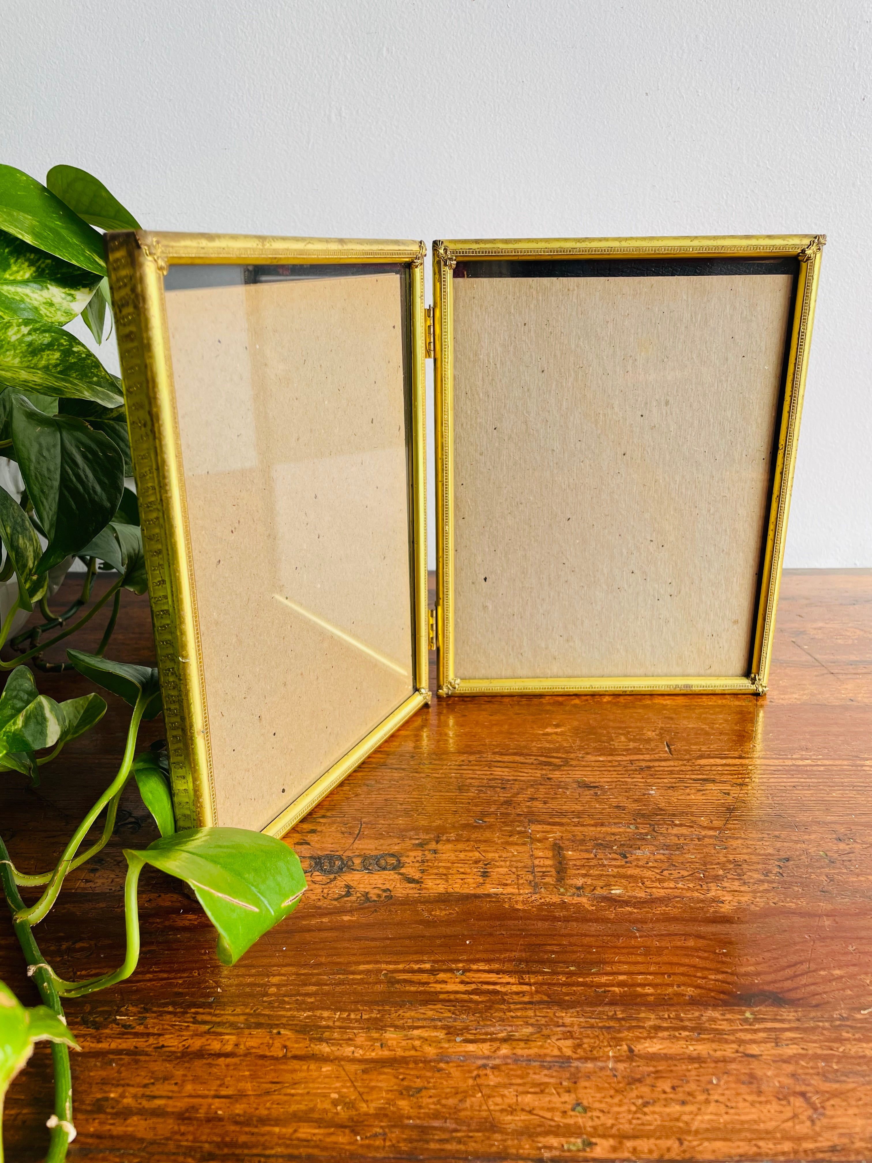 Mini Square Shaped Etched Brass Picture Frame with Easel Backing - 3.5 –  Greenbrier Vintage