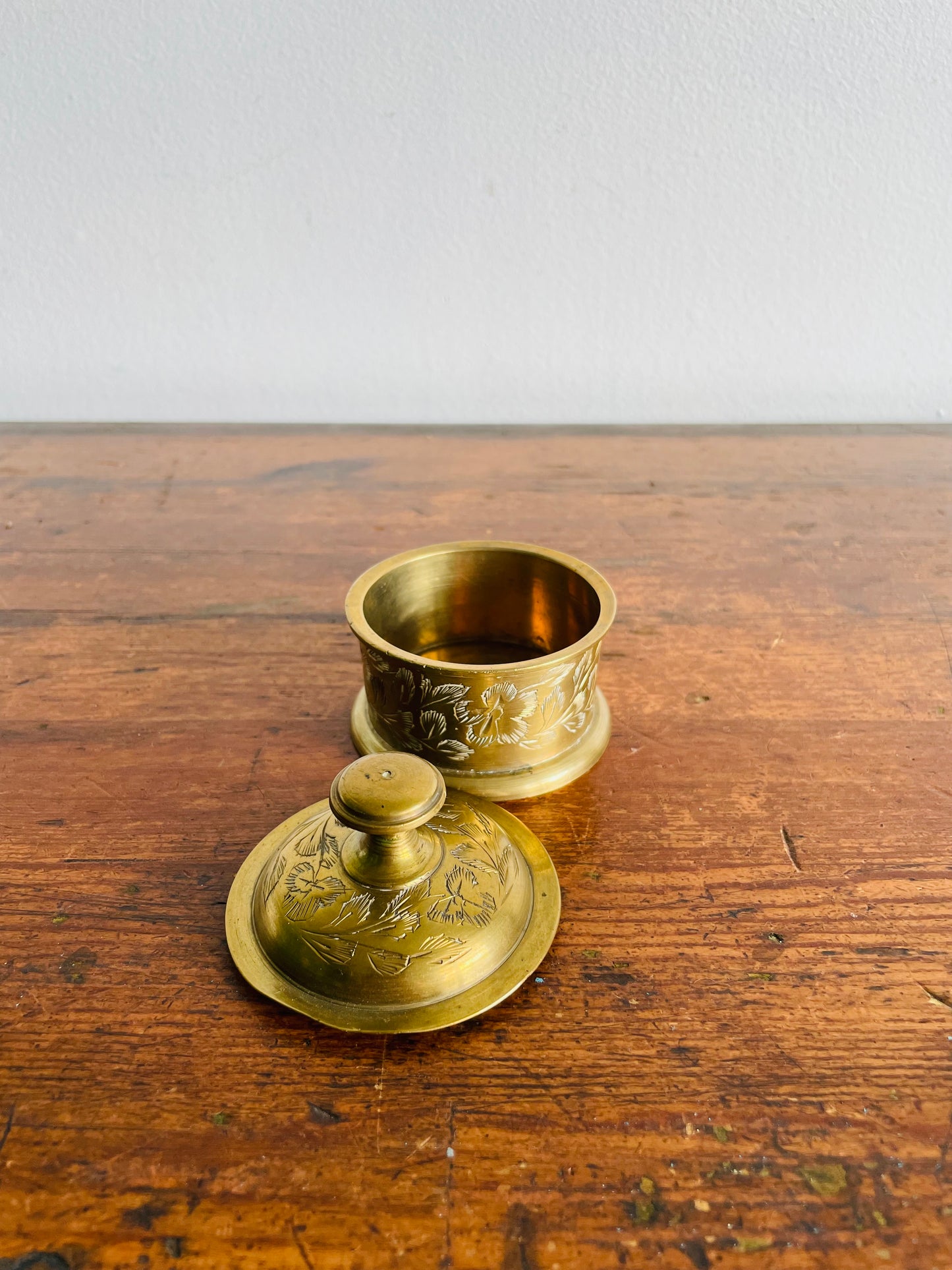 Etched Solid Brass Round Trinket Dish with Lid - Made in India