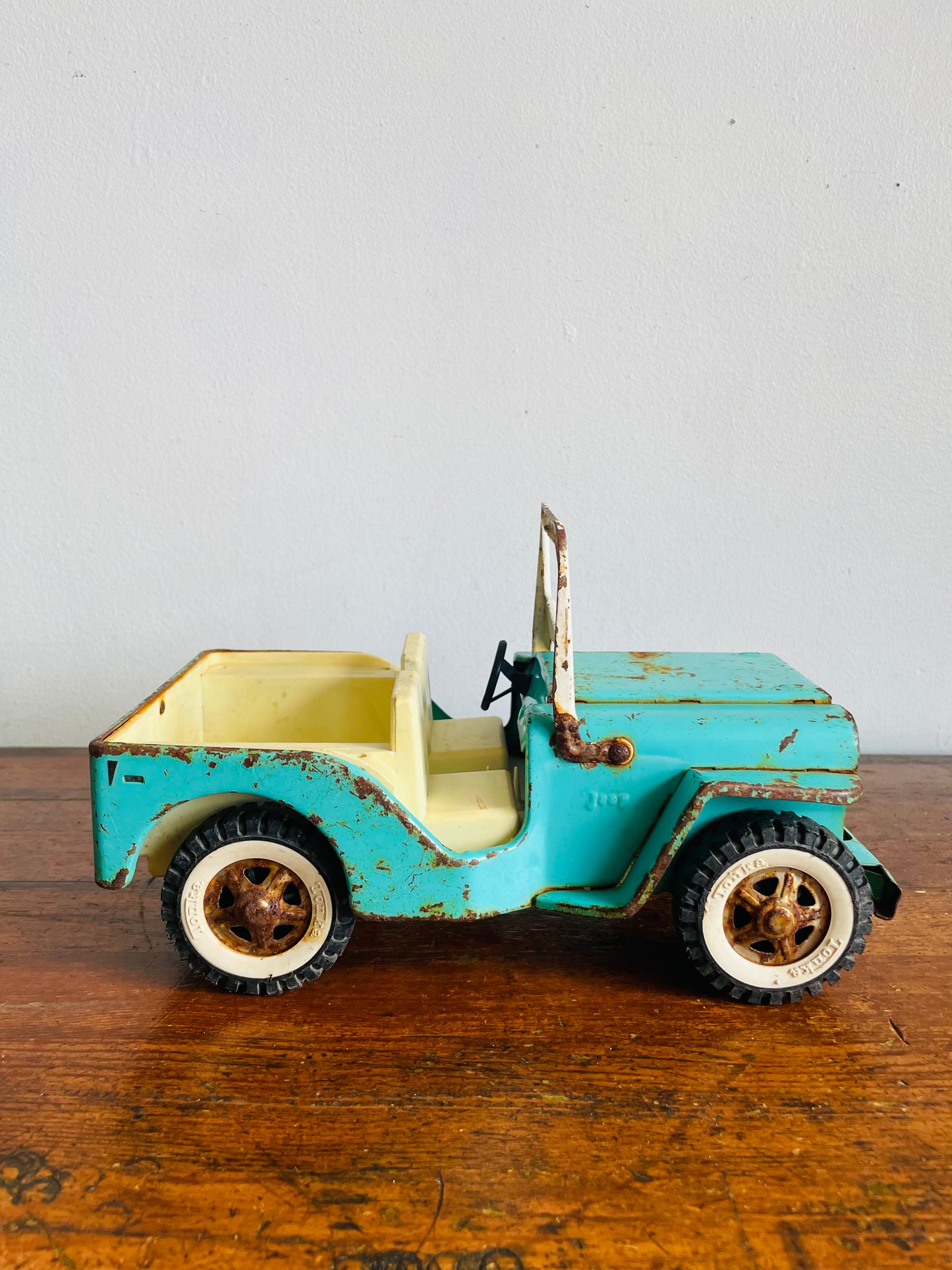 Vintage 1962 Tonka Jeep Dispatcher #200 Turquoise Metal Car - Made in Canada