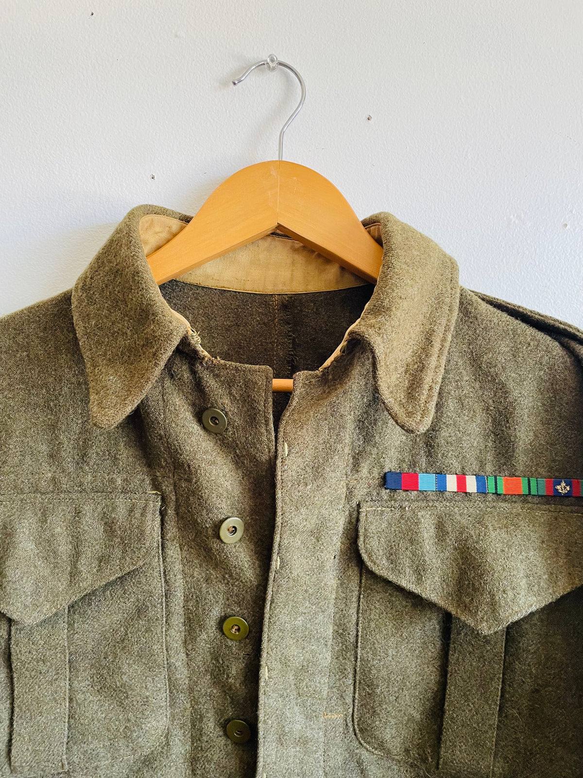 Vintage WW2 1943 Battle Dress Blouse Serge Wool Shirt - Size 6 - 8 LAA RCA - 8th Light Anti-Aircraft Regiment - Royal Canadian Artillery - Made by Hyde Park Clothes Limited Montreal