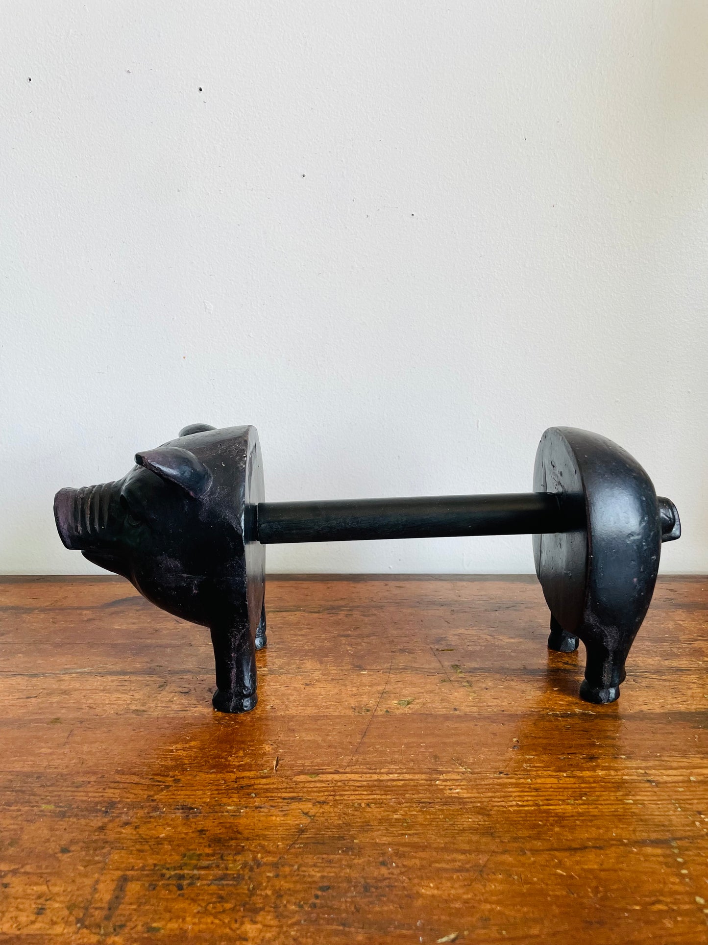 Black Resin & Metal Pig Paper Towel Roll Holder Dispenser - Not Vintage / Still Cute!