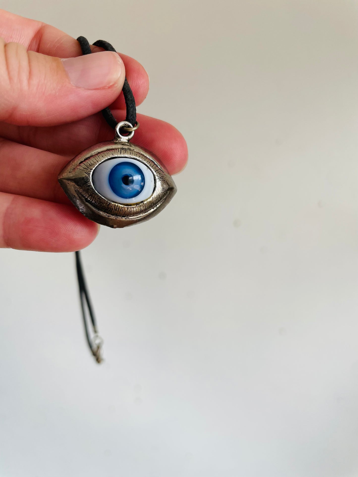 Vintage Silver & Glass Blue Eyeball Pendant Necklace on Black Cord with Clasp - Short / Choker Style Length - Witchy Gothic Halloween Aesthetic