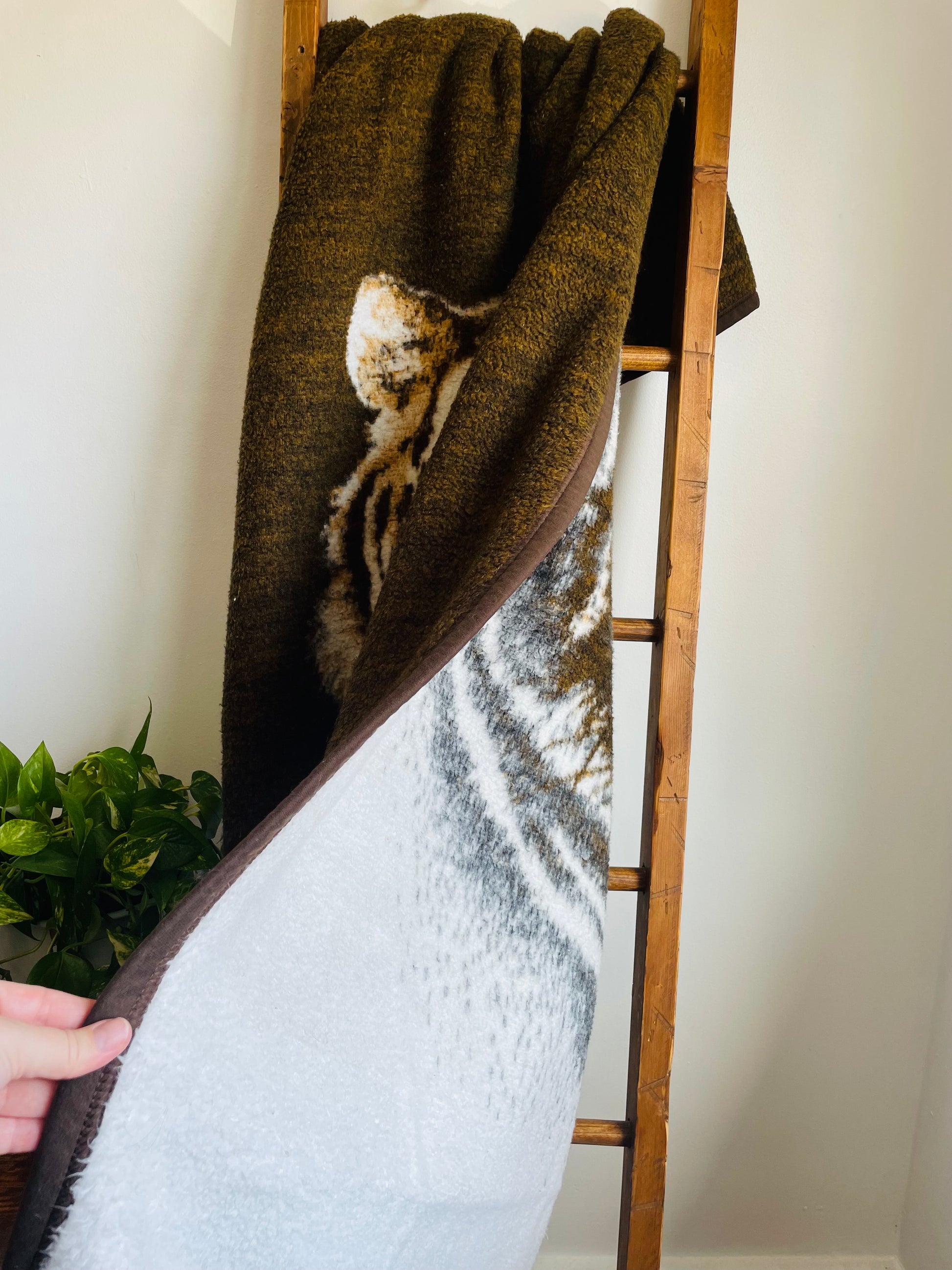 Biederlack Reversible Blanket with Tiger Face Greenbrier Vintage