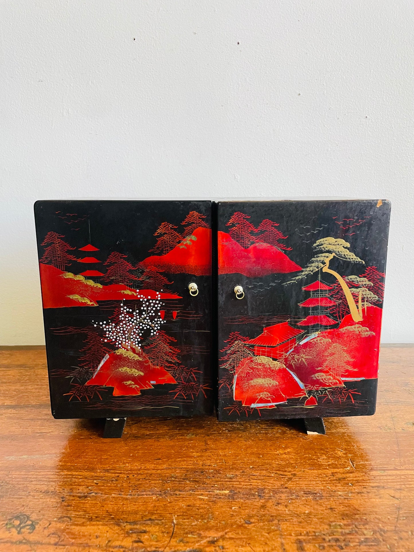 Vintage Japanese Black Lacquer Wood Musical Jewellery Box Cabinet with Mirrors, Drawers & Geisha Woman - Made in Japan - Tested/Works
