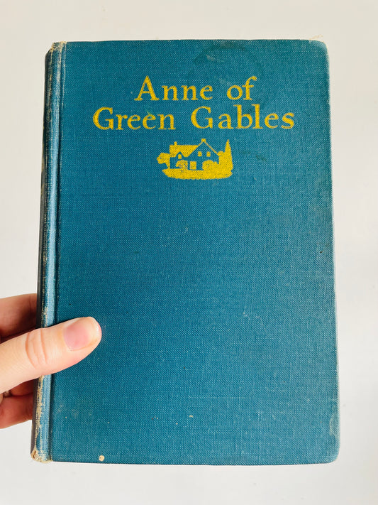 Vintage Anne of Green Gables Hardcover Book by L. M. Montgomery (1948) The Ryerson Press