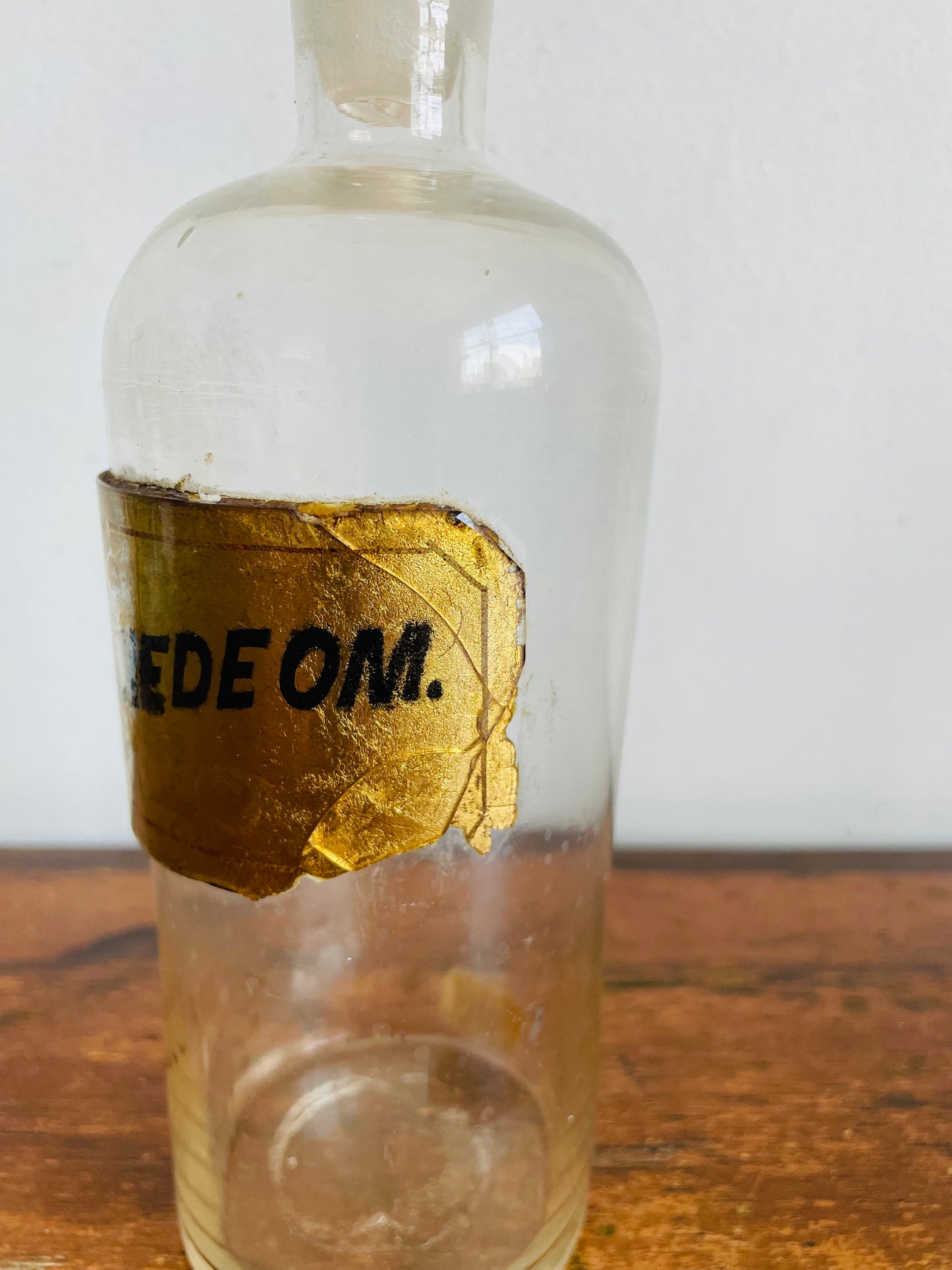 Antique Pharmacy Apothecary Hand Blown Clear Glass Bottle with Lid & Gold Label - Ol. Hedeom