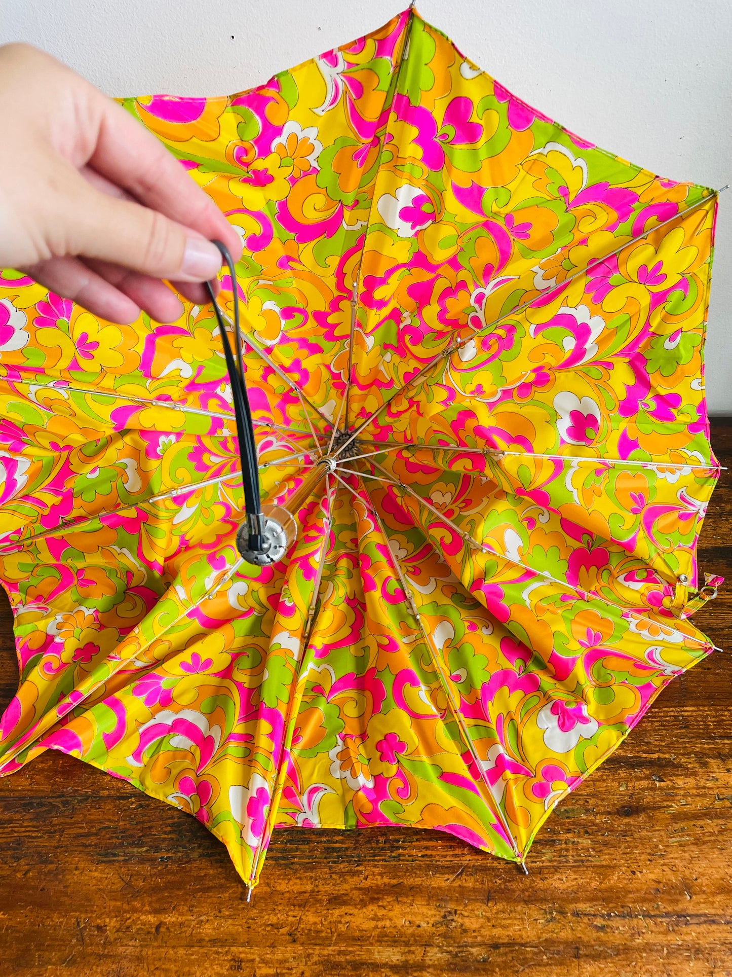 Vintage 1960s Bright, Groovy & Psychedelic Parasol Rain Umbrella - 100% Nylon - Japanese Writing on Tag