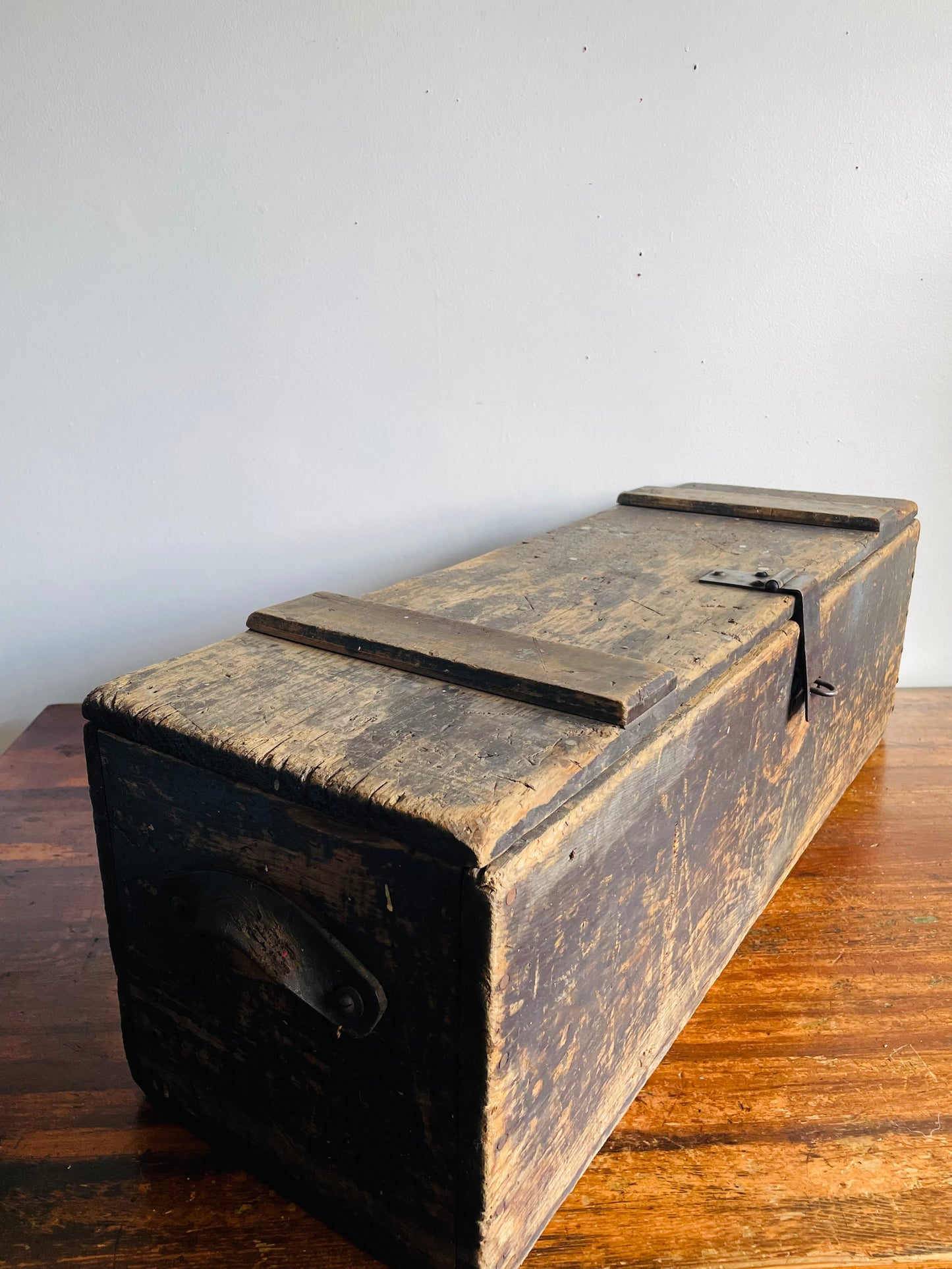 Vintage Solid & Rustic Wood Box Trunk with Beautiful Aged Patina, Metal Latch to Close, Hinged Lid & Leather Handles - Great Indoor or Outdoor Porch Decor!