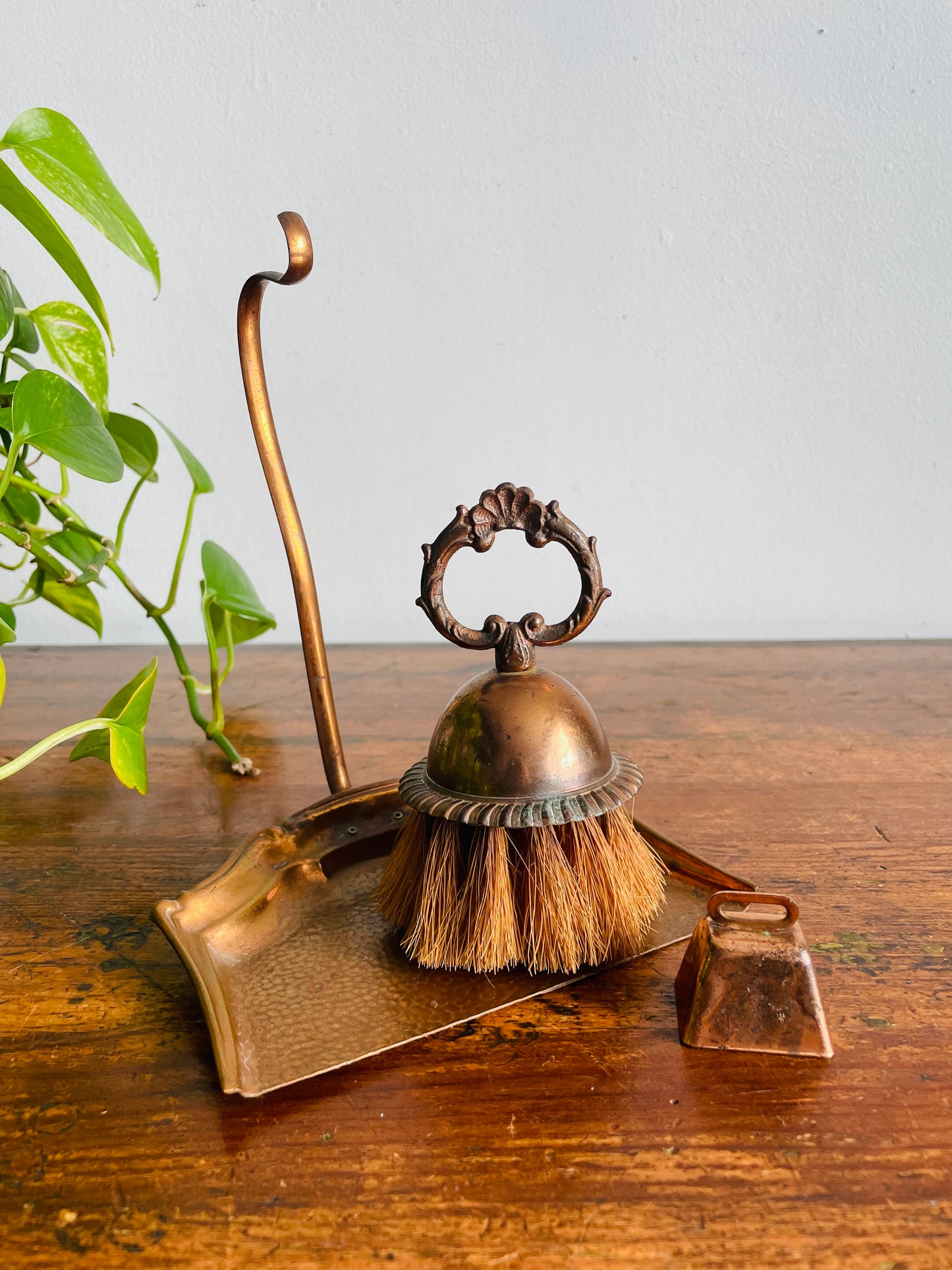 Antique Copper Silent Butler Crumb Catcher Dustpan with Hook Hanger, Brush & Bell - Set of 3 Pieces - Celtic Quality Plate - Made in England