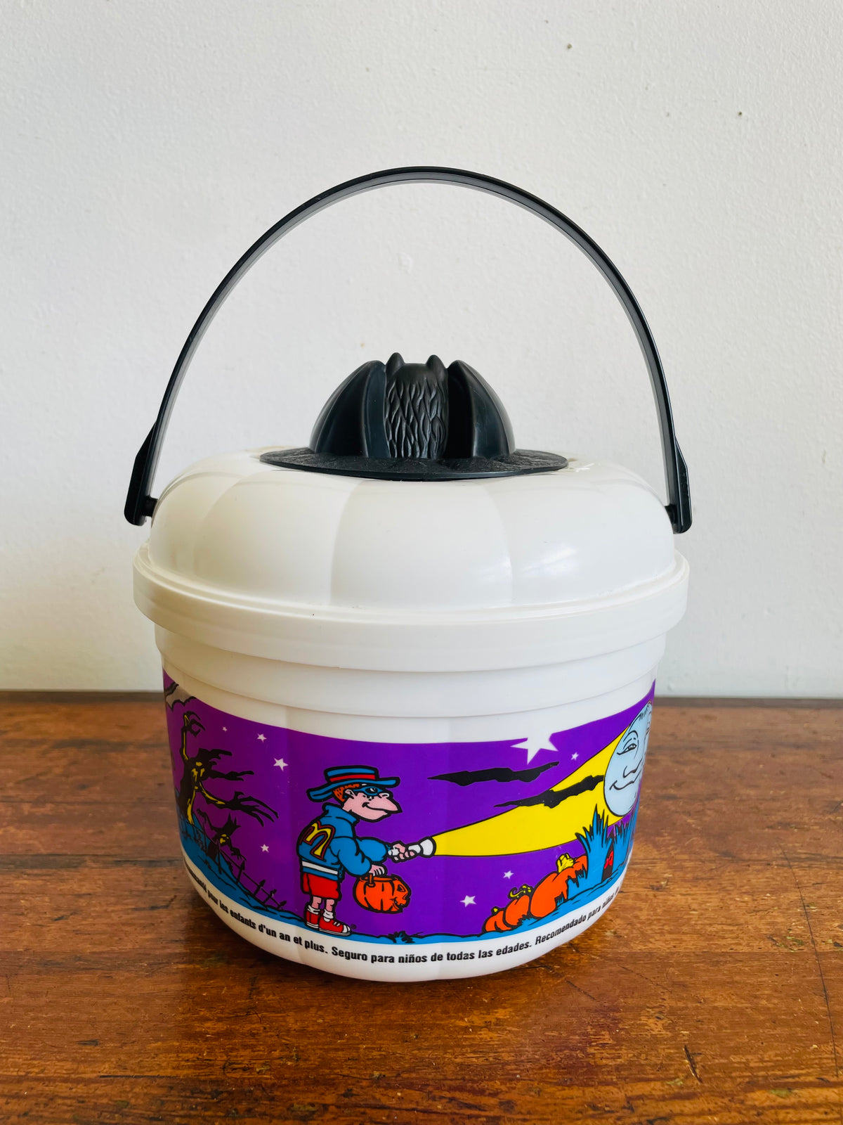 Vintage 1999 McDonald's White Plastic Trick or Treat Halloween Bucket with Bat Lid