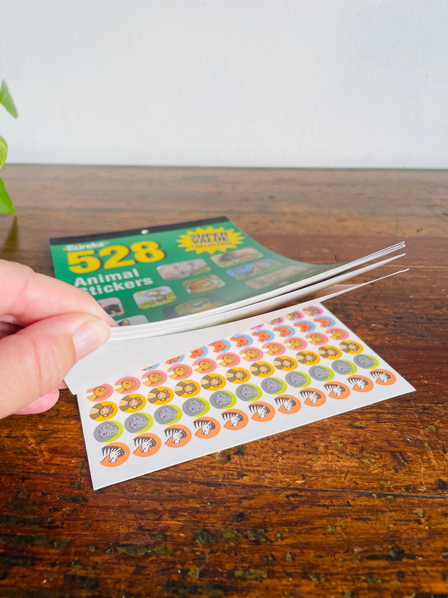 Brand New Vintage School Teacher Classroom Supplies - Eureka Animal Sticker Book - Includes 528 Stickers / 8 Sheets