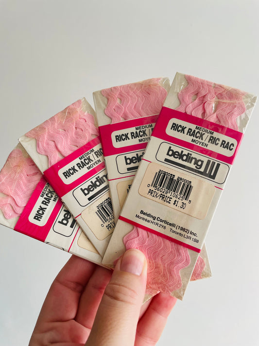 Pink Rick Rack # 1 by Belding III- Brand New Vintage in Original Packaging - Set of 4