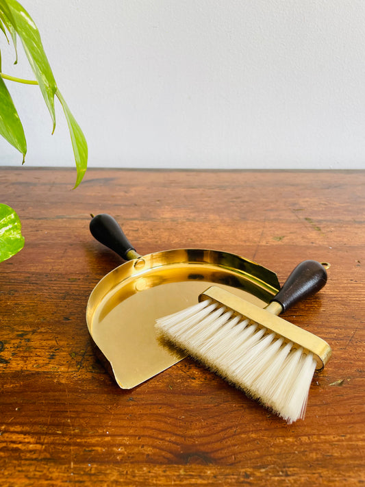 Small Brass & Wood Dustpan & Crumb Brush with Hooks for Hanging