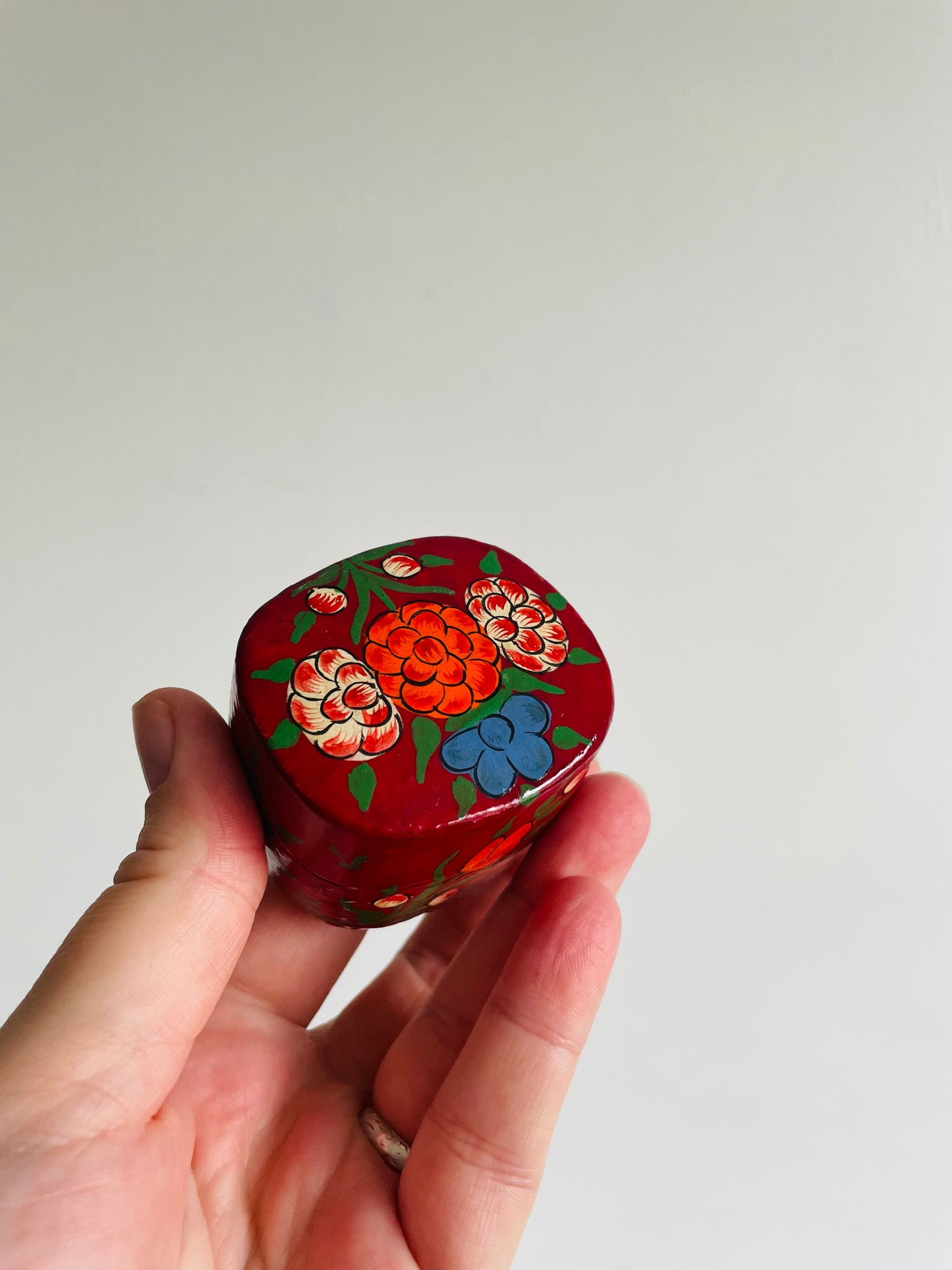 Mini Lacquerware Trinket Box with Lid & Hand Painted Floral Design - Also Great for Medicine or Jewellery!