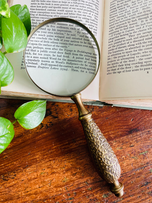 Vintage Solid Brass Magnifying Glass with Embossed Flower Design Handle - Includes Velvet Drawstring Pouch