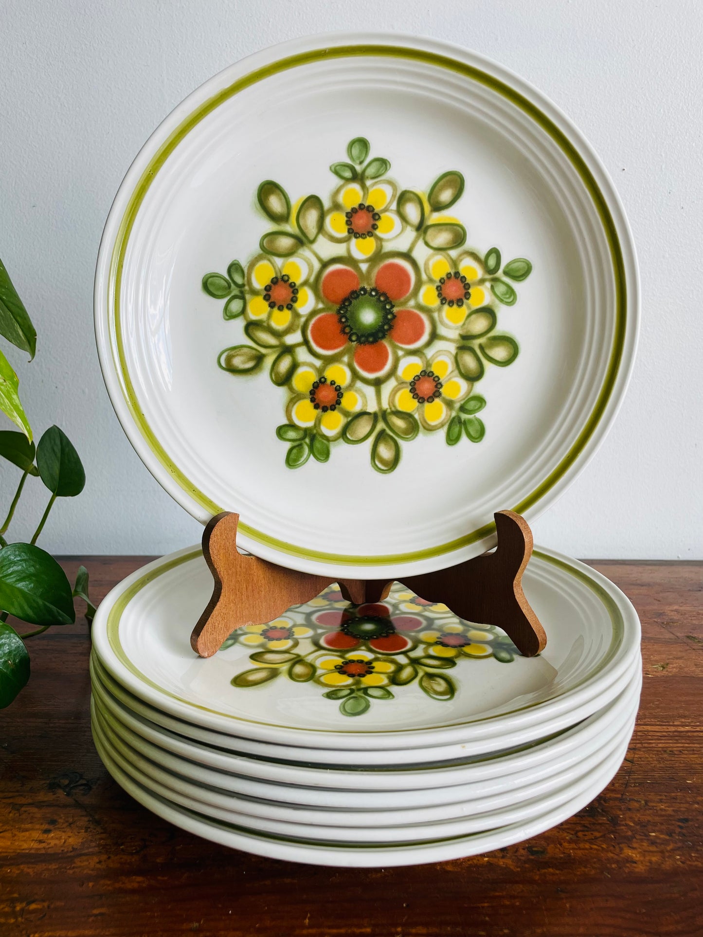 Vintage 10" Dinner Plates with Groovy Orange, Yellow & Green Flower Power Pattern - Set of 8 -  Made in England