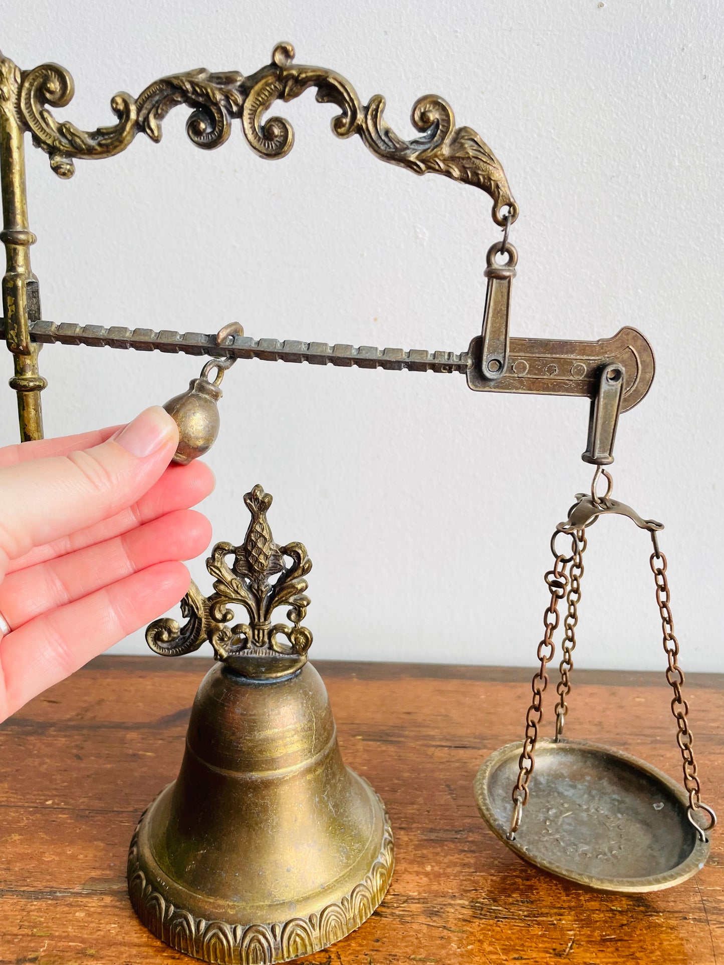 Vintage Ornate Tabletop Brass Tuscan / Roman-Style / Neo-Classical Balance Scale - Apothecary Library Shelf Decor