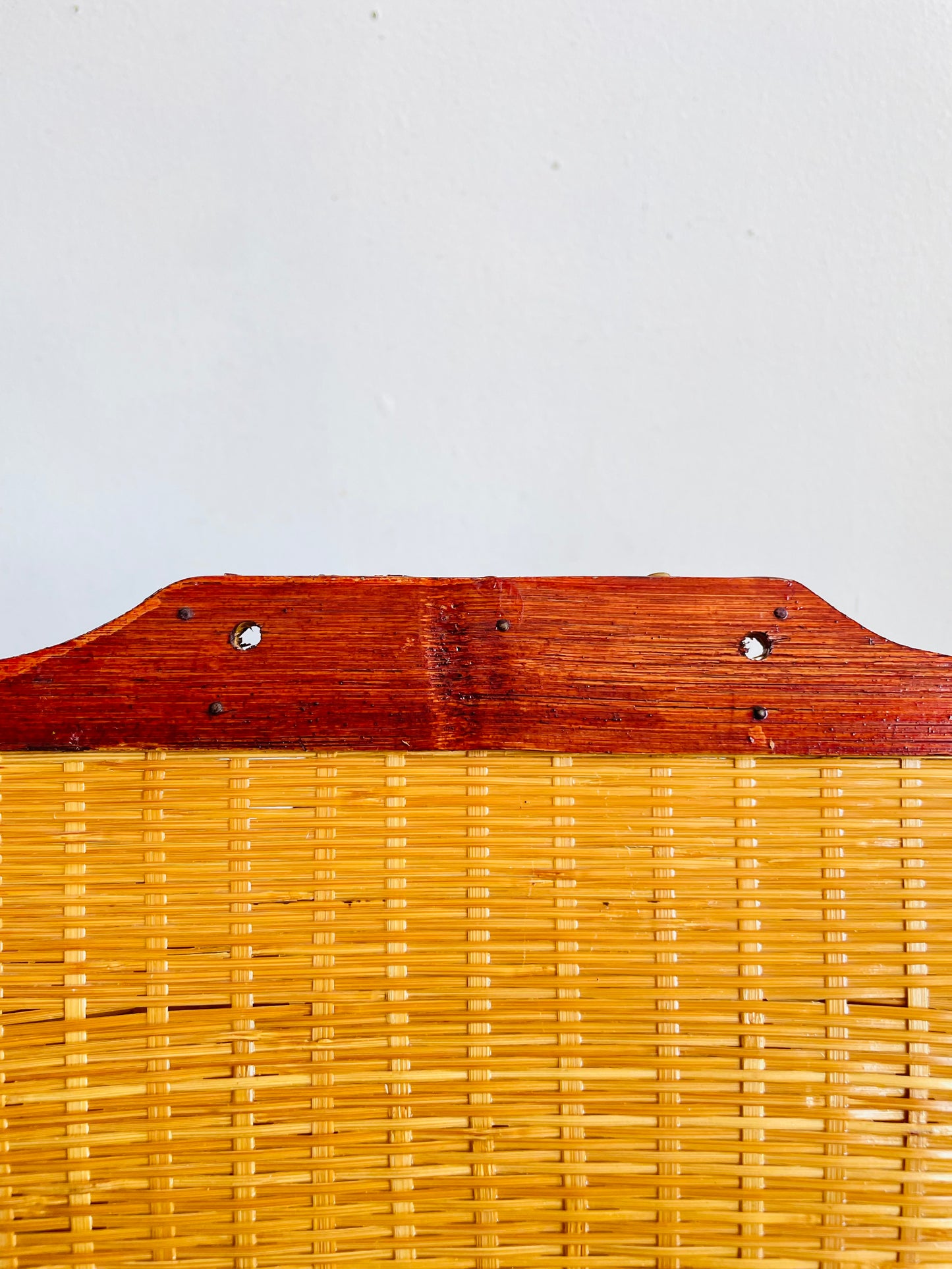 Vintage 1970s Wicker Wood Owl Wall Pocket Basket - Can Stand or Hang on Wall - 20.5" Wingspan - No Shipping