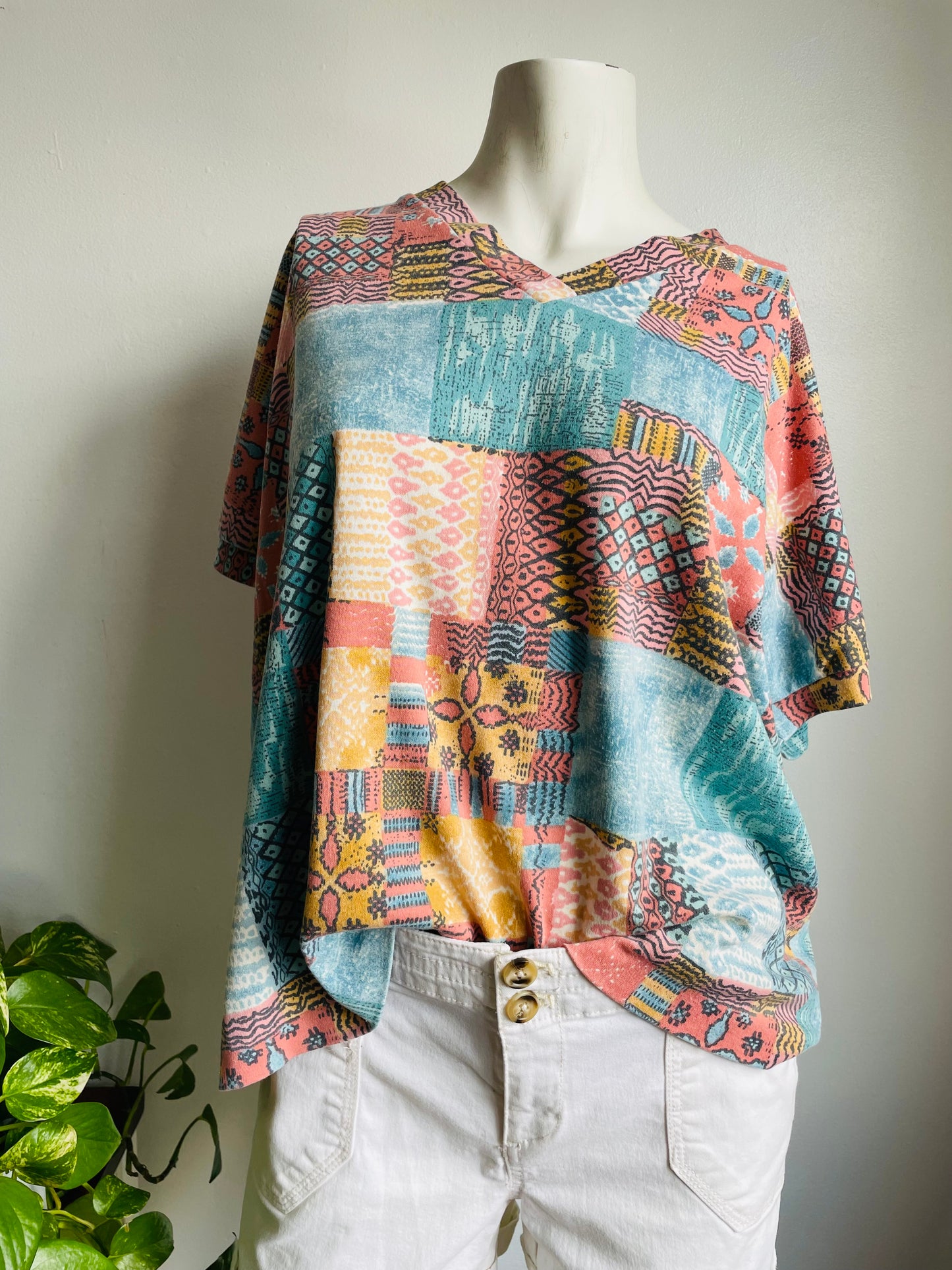 Soft V-Neck T-Shirt with Patchwork Pattern