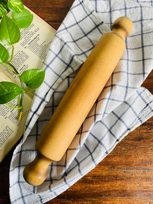 Vintage Solid Wood Rolling Pin - Modern Farmhouse Cottage Kitchen Decor - 17" Long