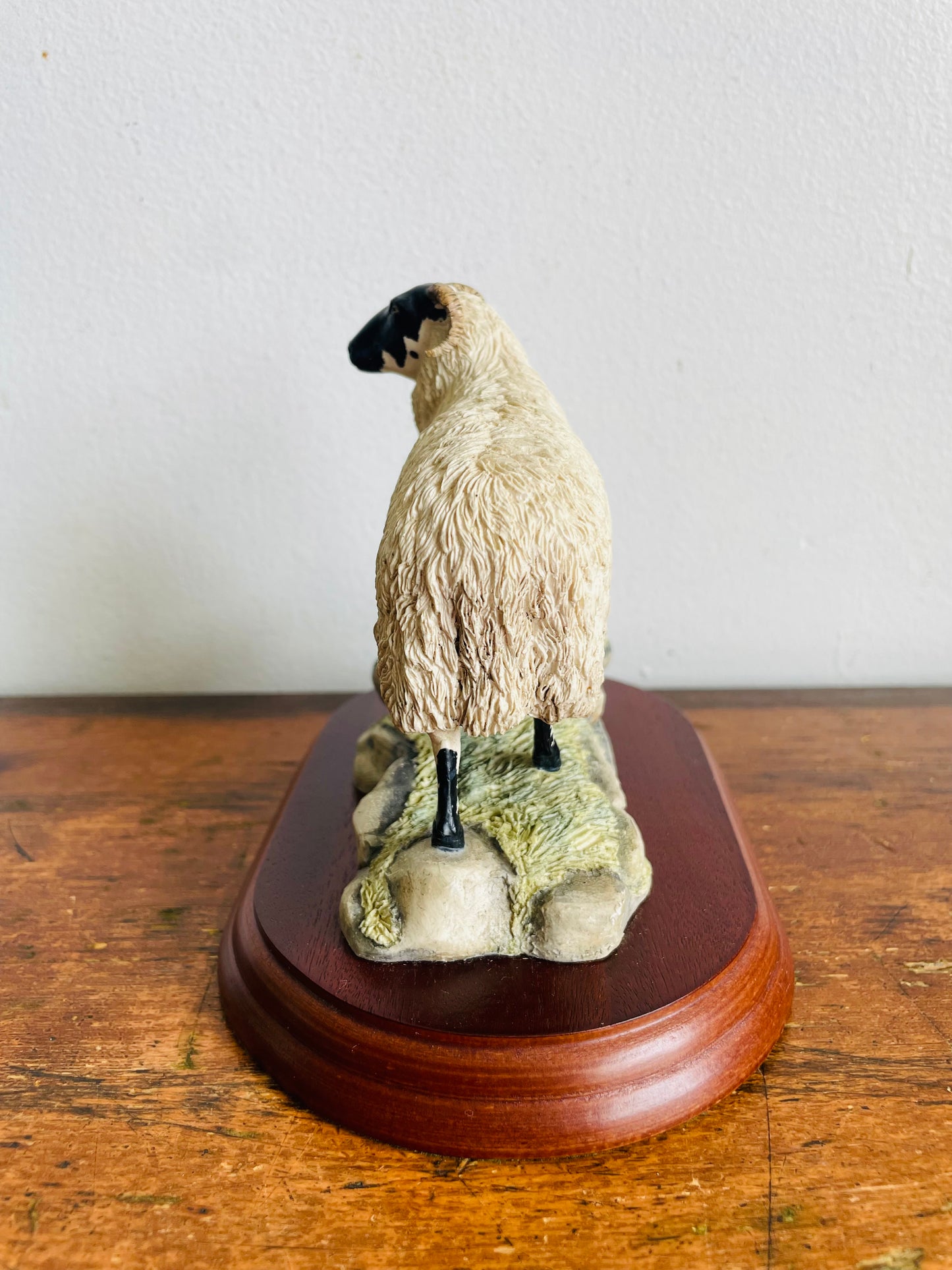 Vintage 1996 Border Fine Arts B124 Blackface Ewe & Lambs Sheep Figurine Statue on Wood Base - Handmade in Scotland