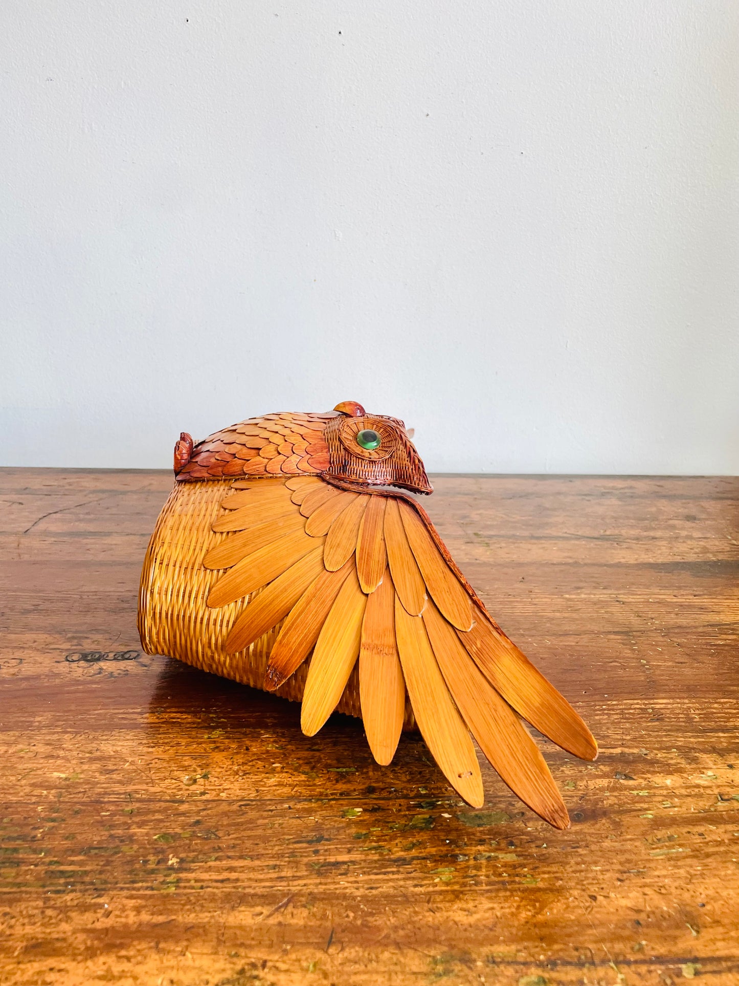 Vintage 1970s Wicker Wood Owl Wall Pocket Basket - Can Stand or Hang on Wall - 20.5" Wingspan - No Shipping