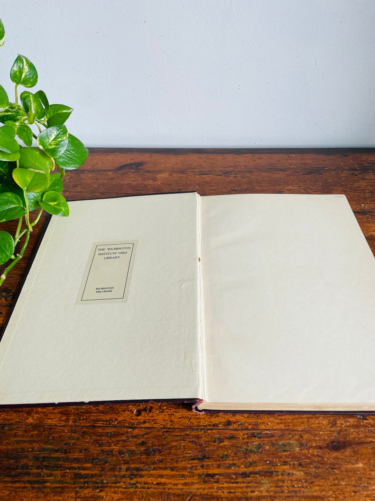 Vintage Etchings of Today Hardcover Art Book with 120 Plate Photogravure Pictures (1930s) Printed & Engraved in Great Britain by Herbert Reiach Ltd.