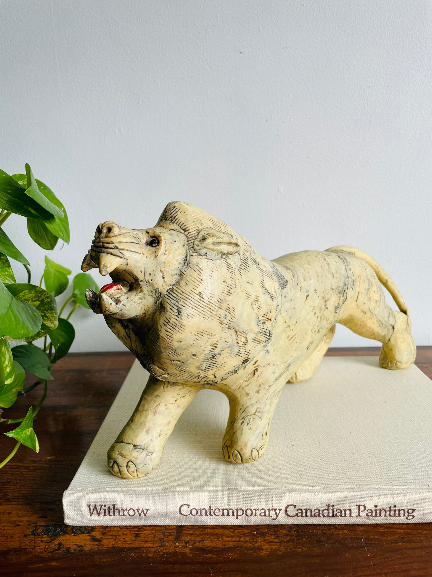 Handmade Roaring Lion Statue Figurine Made from Crushed Oyster Shells
