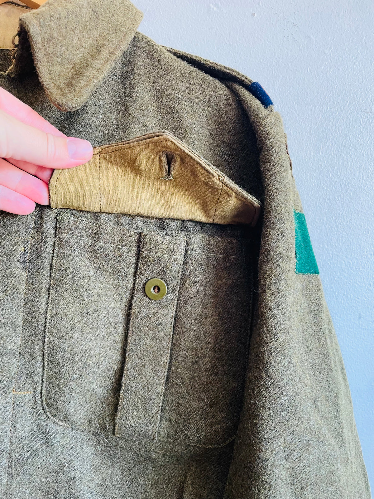 Vintage WW2 1943 Battle Dress Blouse Serge Wool Shirt - Size 6 - 8 LAA RCA - 8th Light Anti-Aircraft Regiment - Royal Canadian Artillery - Made by Hyde Park Clothes Limited Montreal