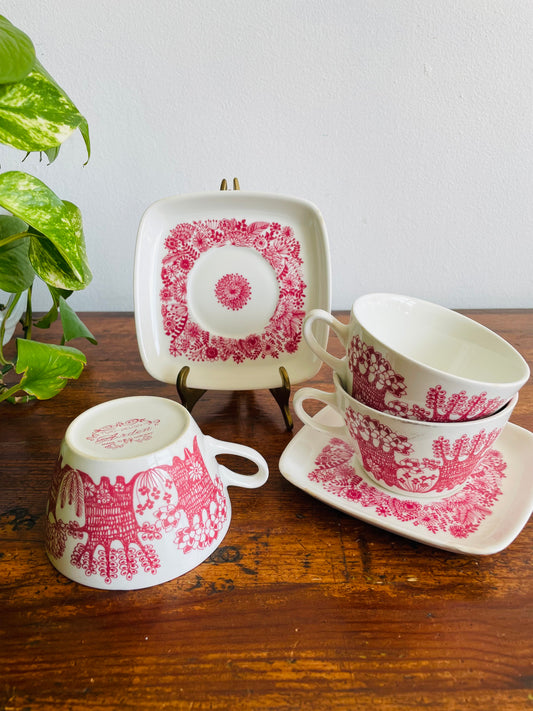 Figgjo Flint Norway Turi-Design "Arden" Set of 5 Pieces - Two Square Saucer Plates & Three Tea Cups