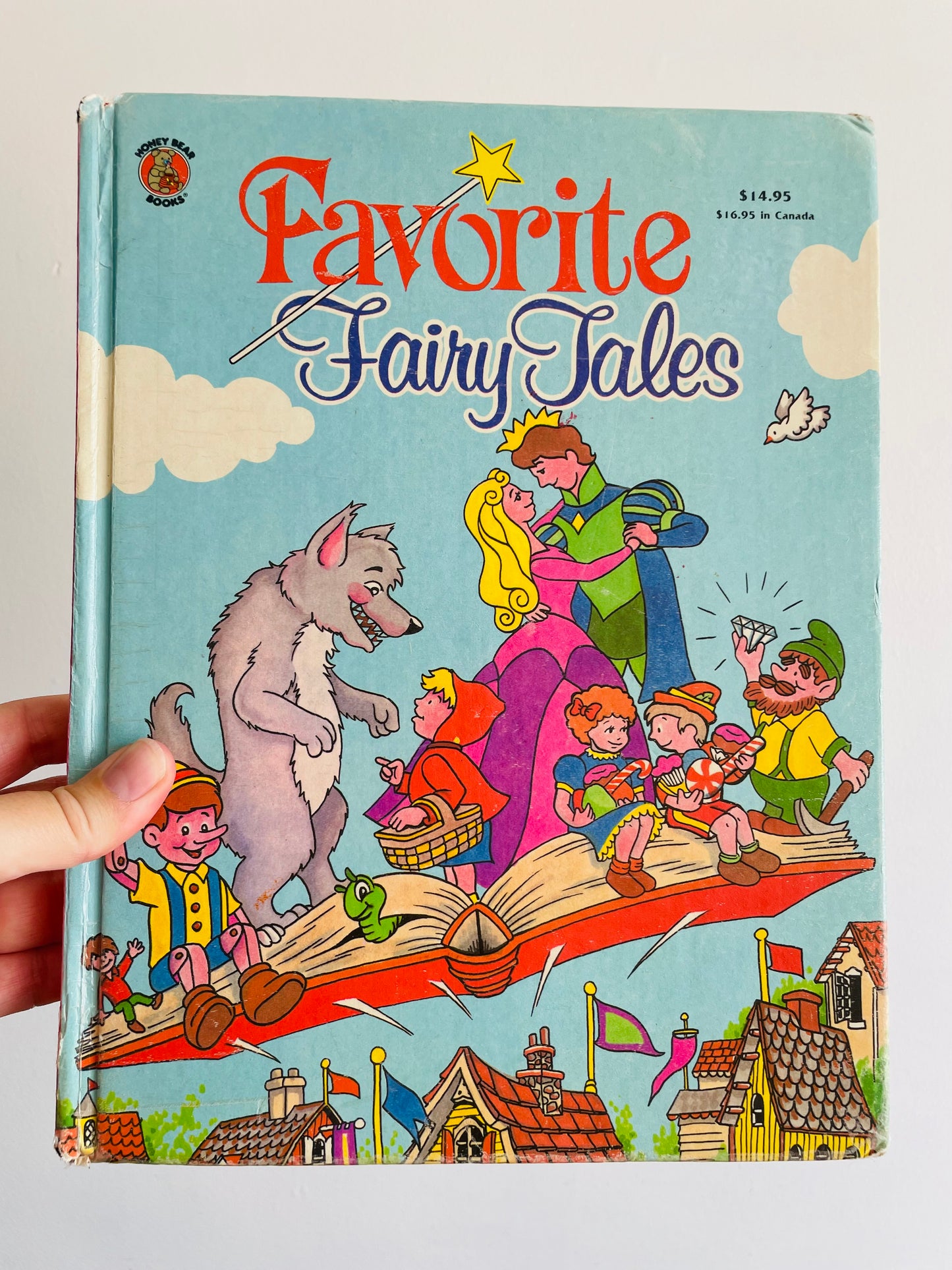 Favorite Fairy Tales Hardcover Book by Honey Bear Books (1989)