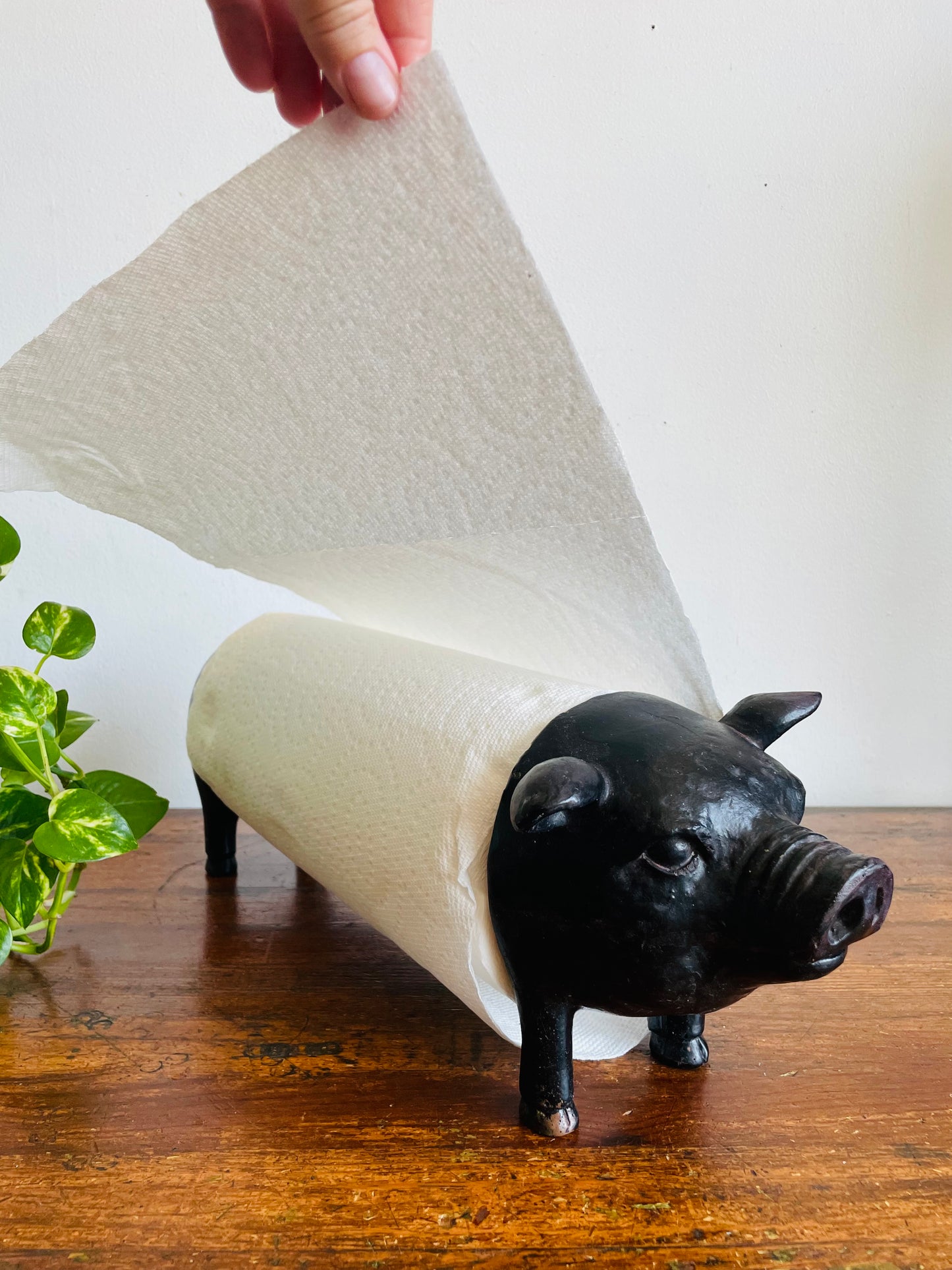 Black Resin & Metal Pig Paper Towel Roll Holder Dispenser - Not Vintage / Still Cute!