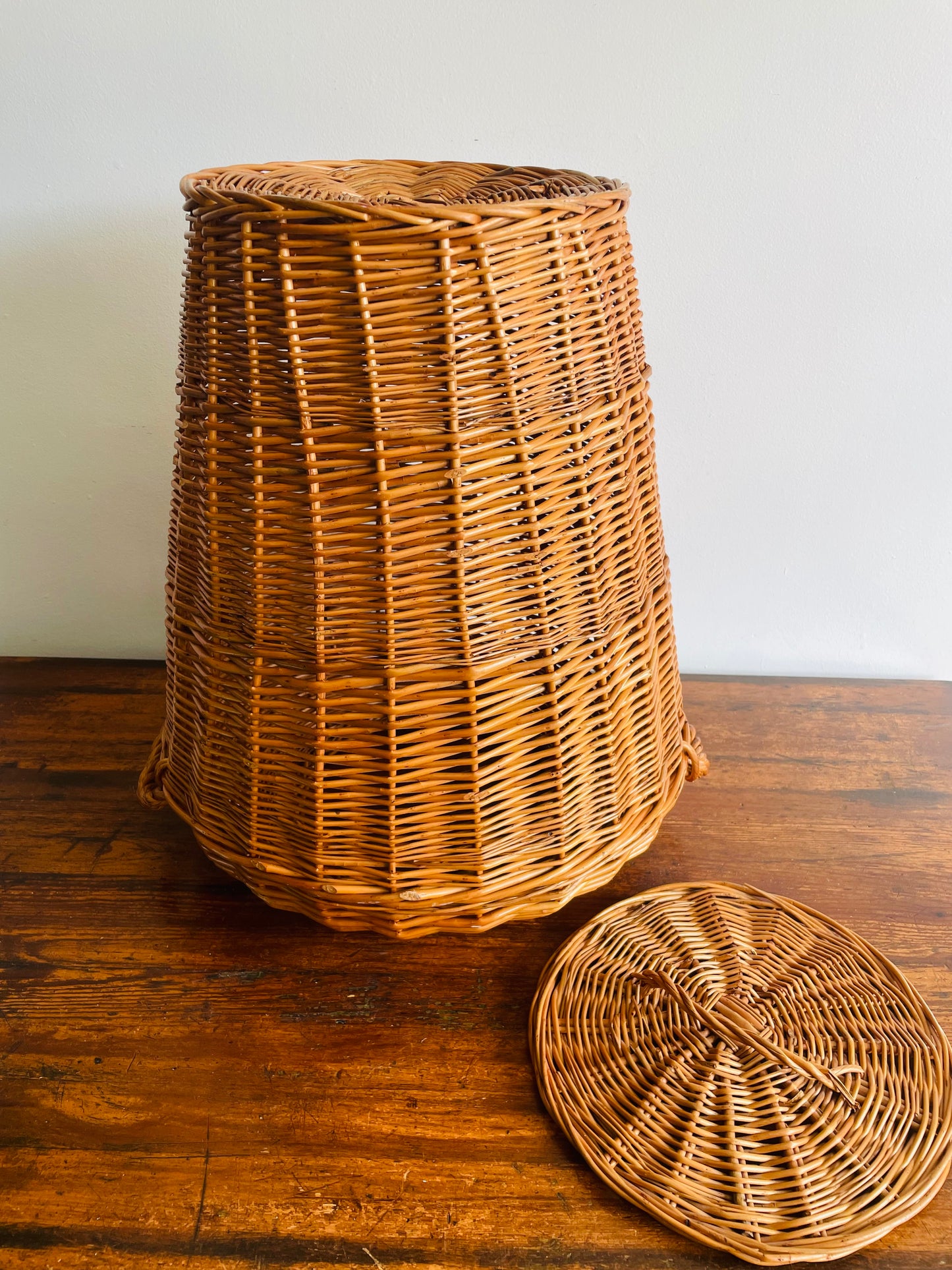 Tall Wicker Laundry Basket Hamper with Lid & Handles