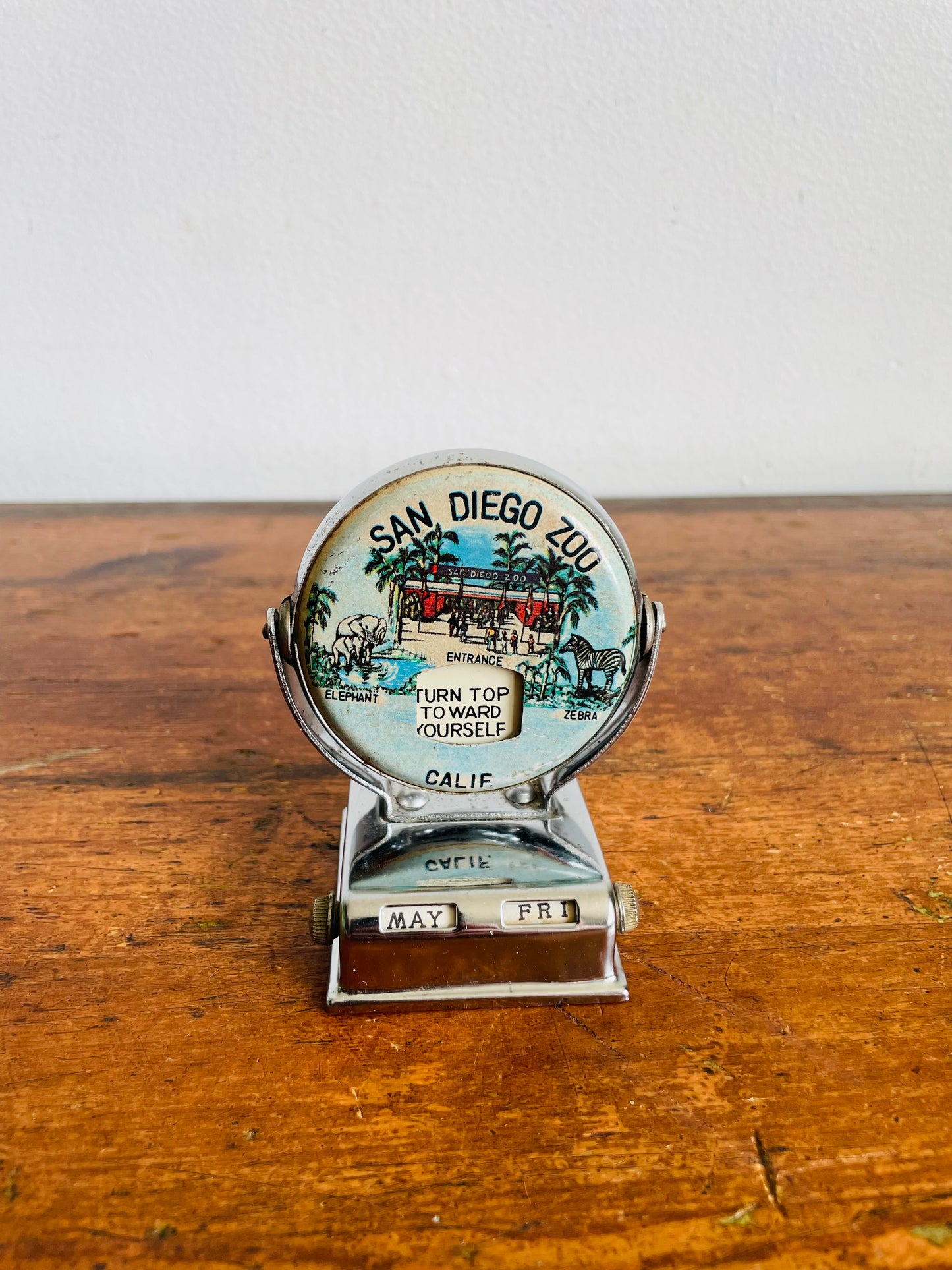 Vintage Mechanical Perpetual Flip Calendar - San Diego Zoo, California Souvenir - Flip to Change the Day & Month!