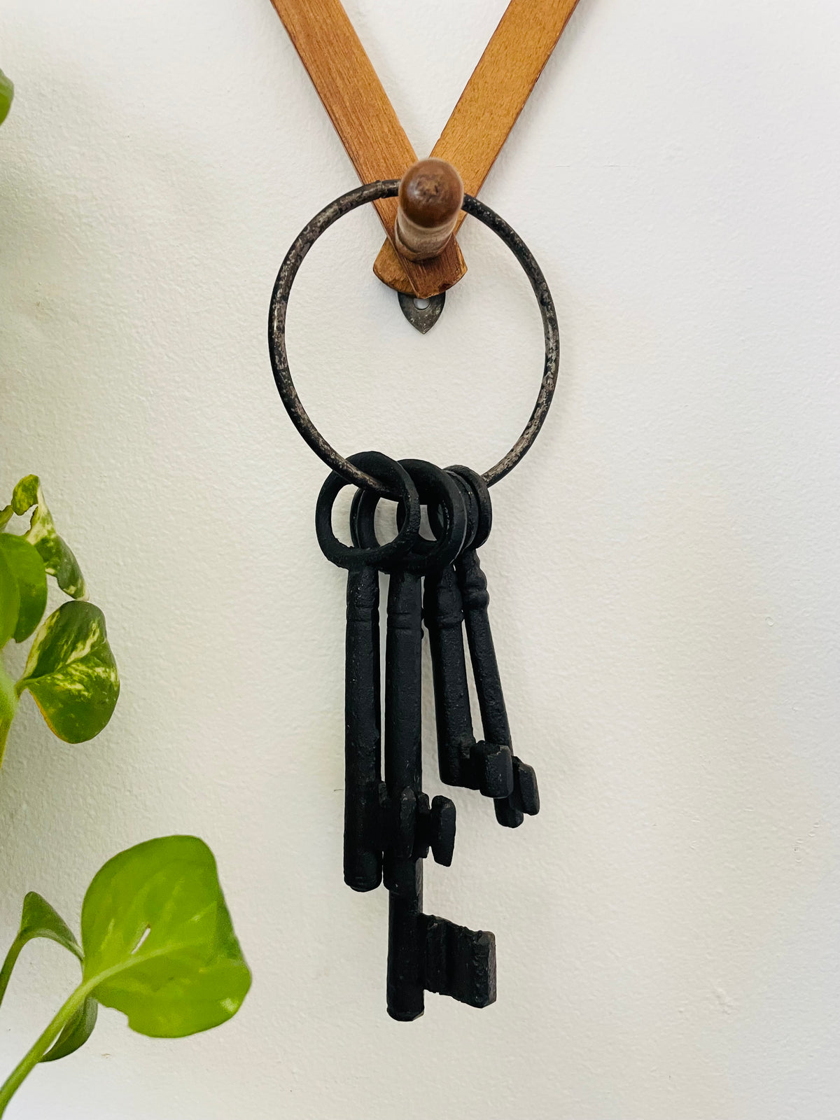 Vintage Black Cast Iron Oversized Ring of Five Skeleton Keys